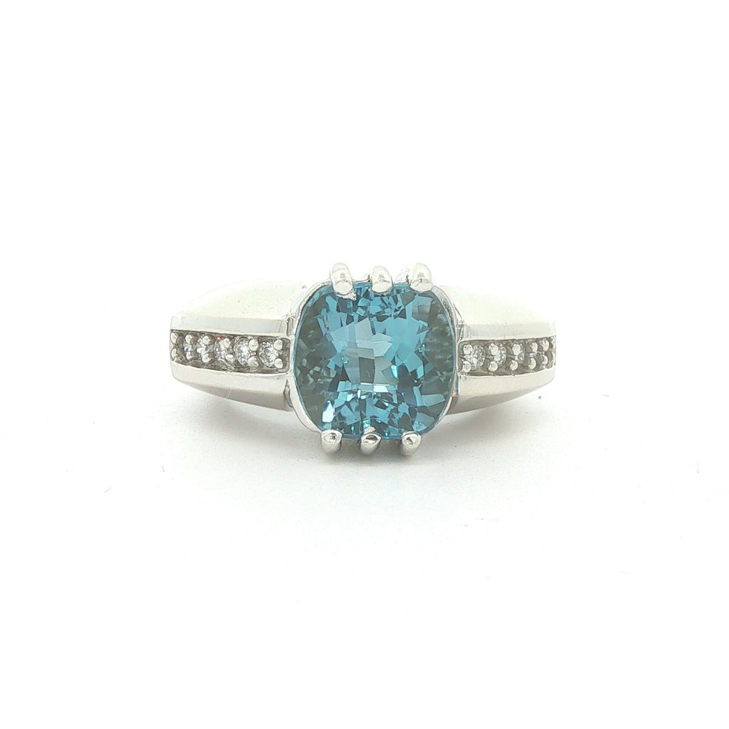 Vintage Estate 14K White Gold Natural London Blue Topaz Ring – Size 8