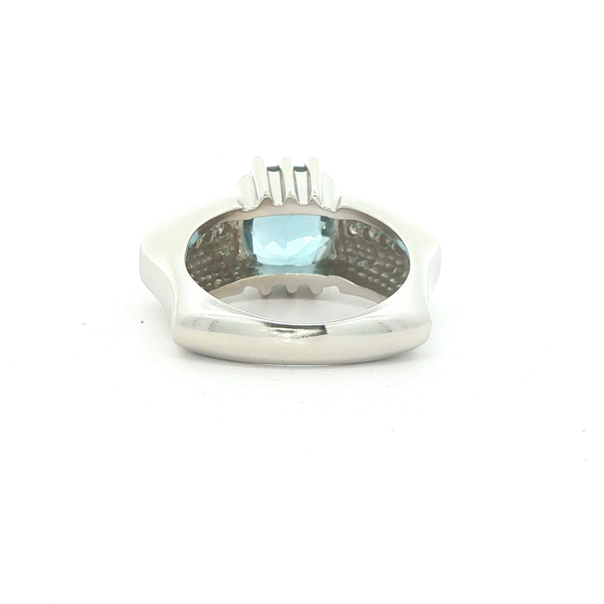 Vintage Estate 14K White Gold Natural London Blue Topaz Ring – Size 8