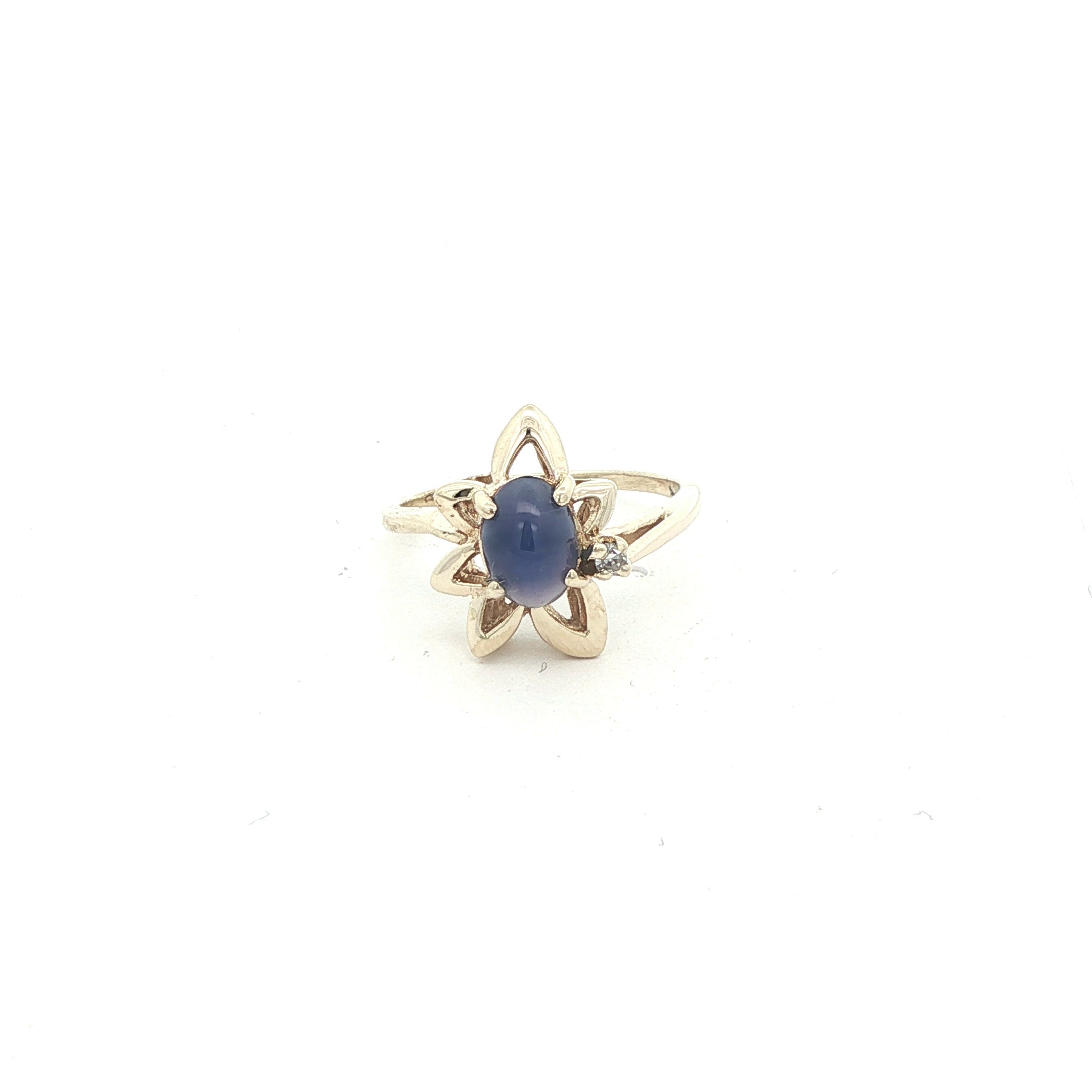 Vintage 1990s Estate 14K Yellow Gold Blue Star Sapphire & Diamond Flower Ring