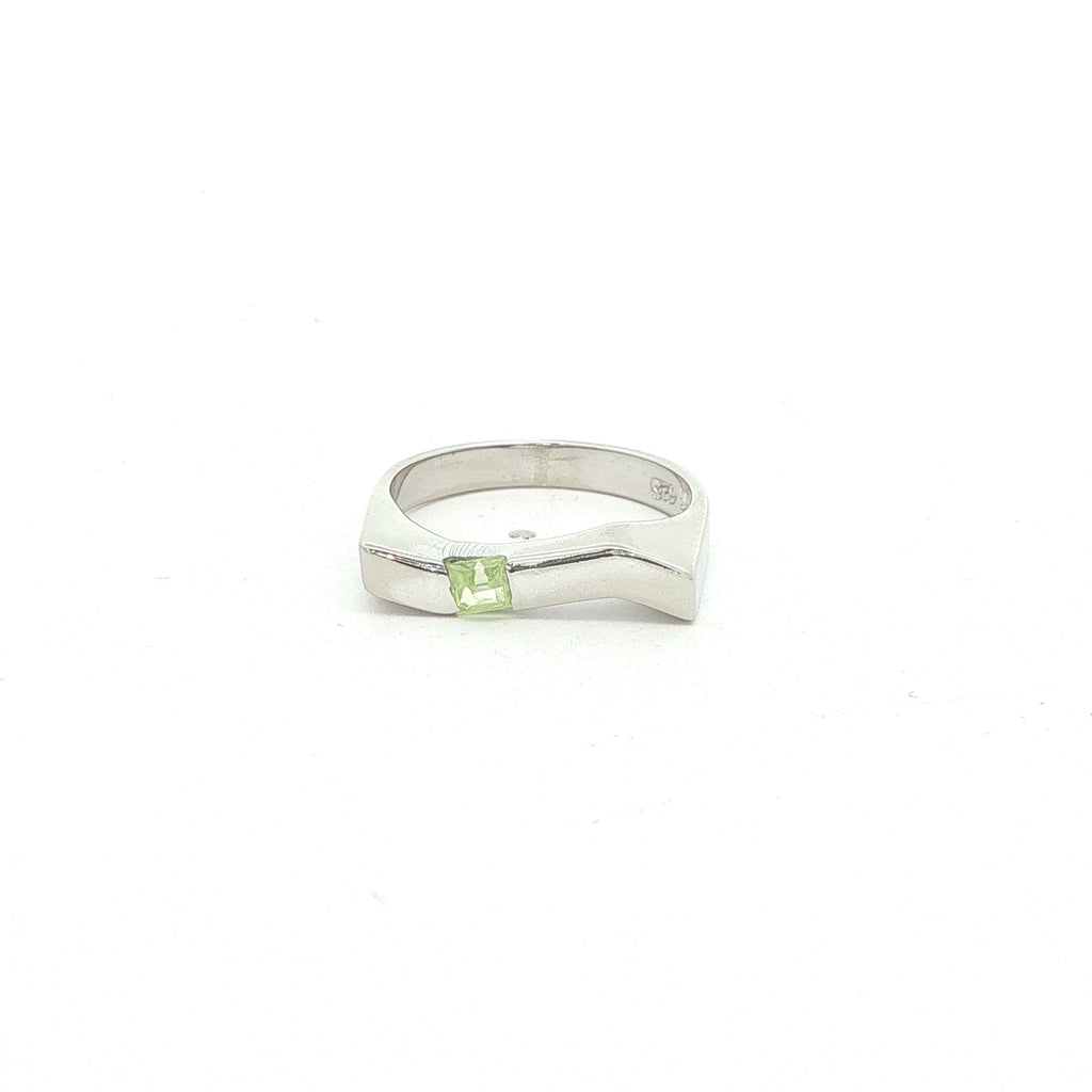 Estate Sterling Silver Geometric Peridot Ring – SZ 6