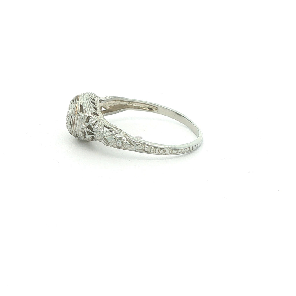 Estate Vintage Circa 1925 18K White Gold Old Mine Cut Diamond Filigree Ring 0.10 CTW Size 7