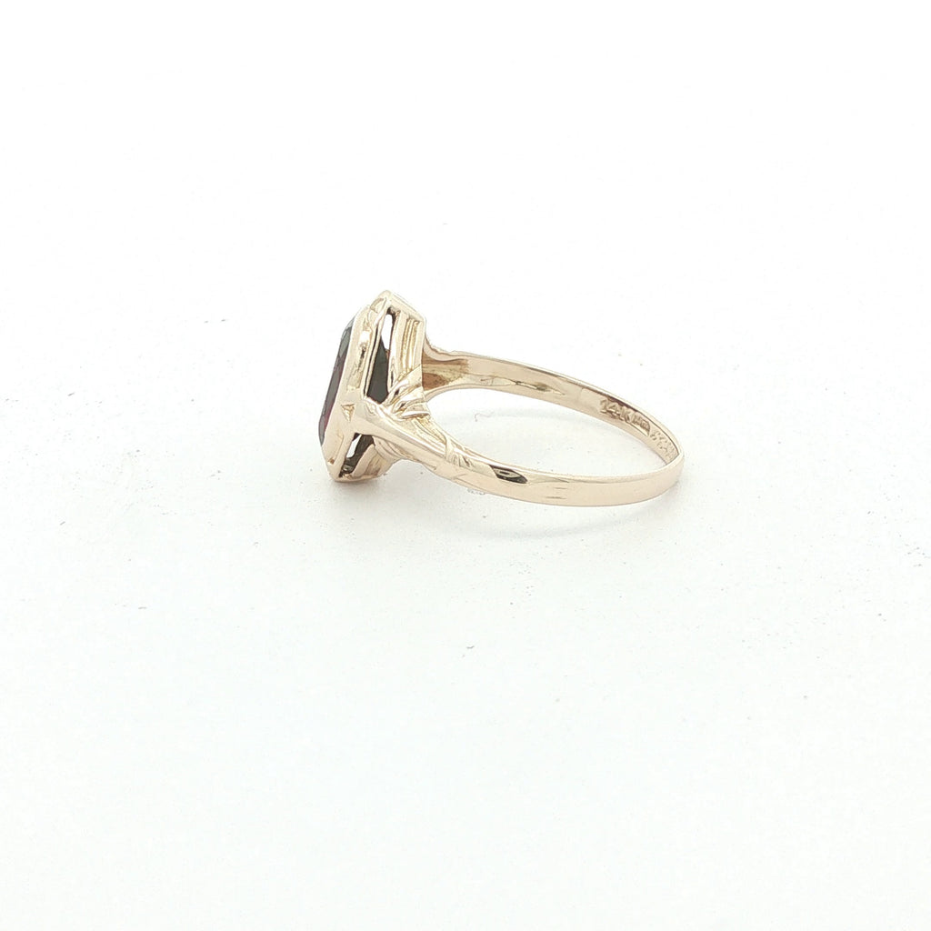 Vintage 1930s Estate Natural Garnet 14k Yellow Gold Filigree Ring