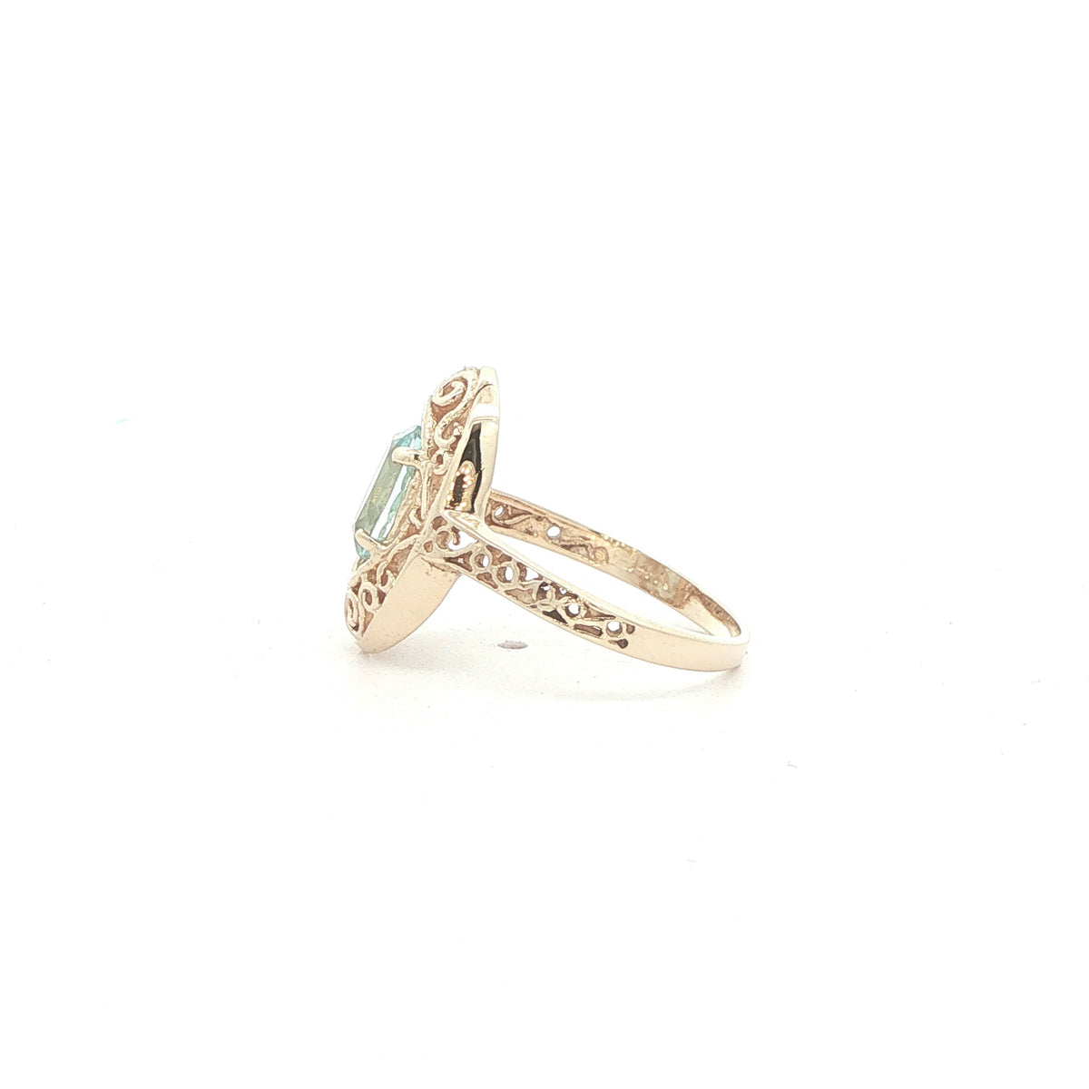 14K Yellow Gold Natural Aquamarine Filigree Ring – Approx. 0.75 CT