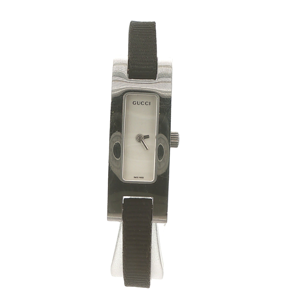 Estate Vintage Gucci Swiss Quartz Rectangle Wristwatch 33mm White Dial with Original Genuine Leather Band