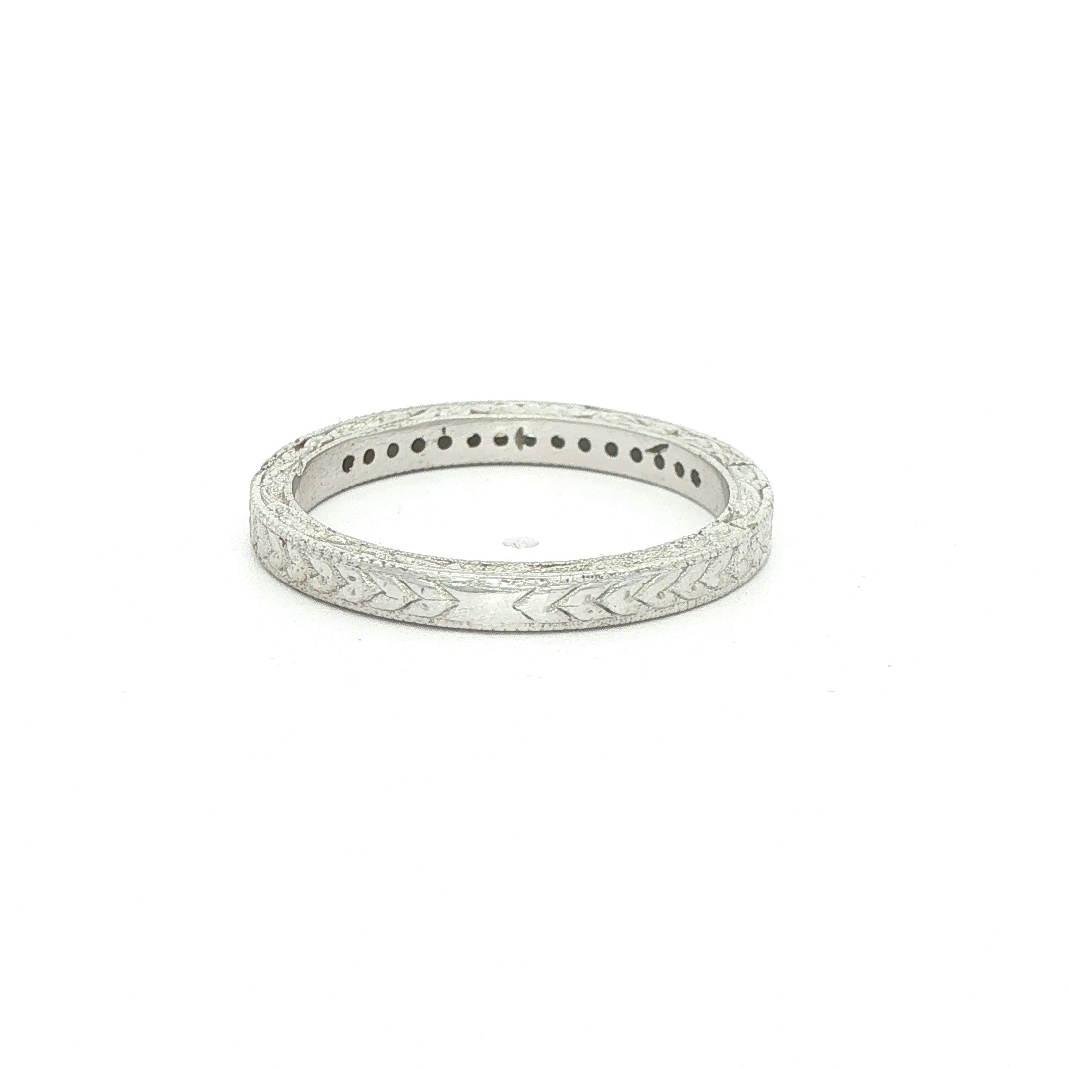 Estate 14K White Gold Diamond Carved Band Ring 0.20 CTW Size 9