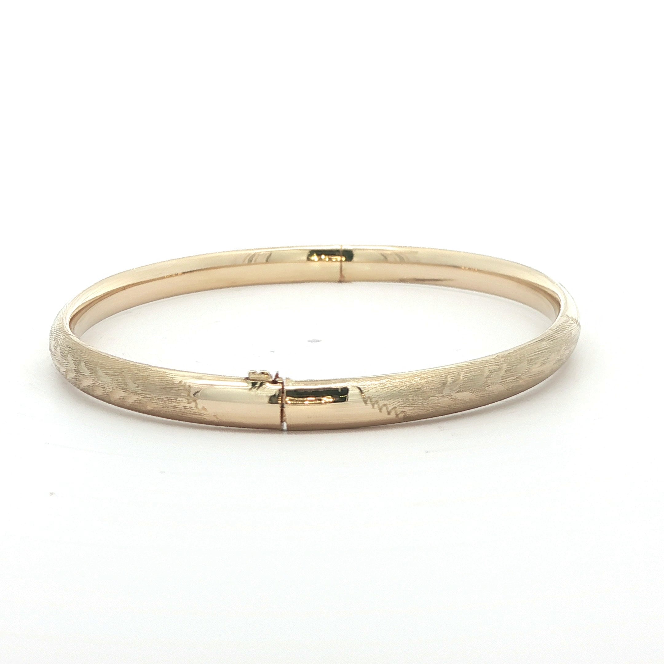 14k Yellow Gold 1970s Leaf Engraved Bangle