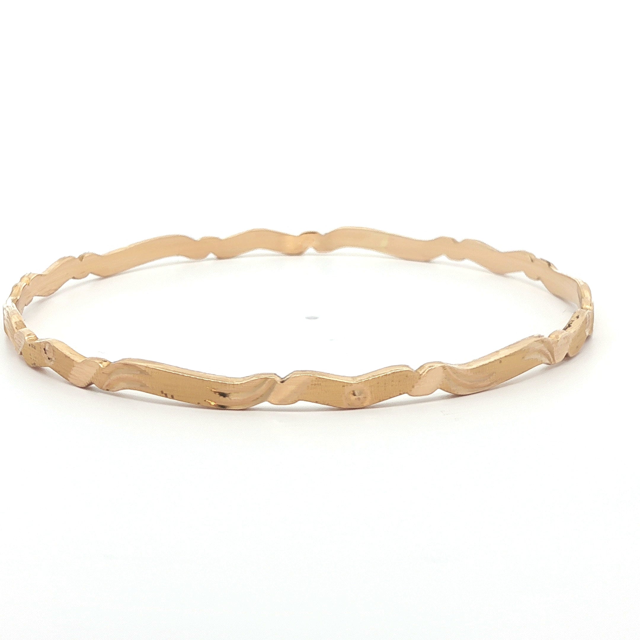 1970s Vintage Estate 21K Yellow Gold Hand-Engraved Bangle