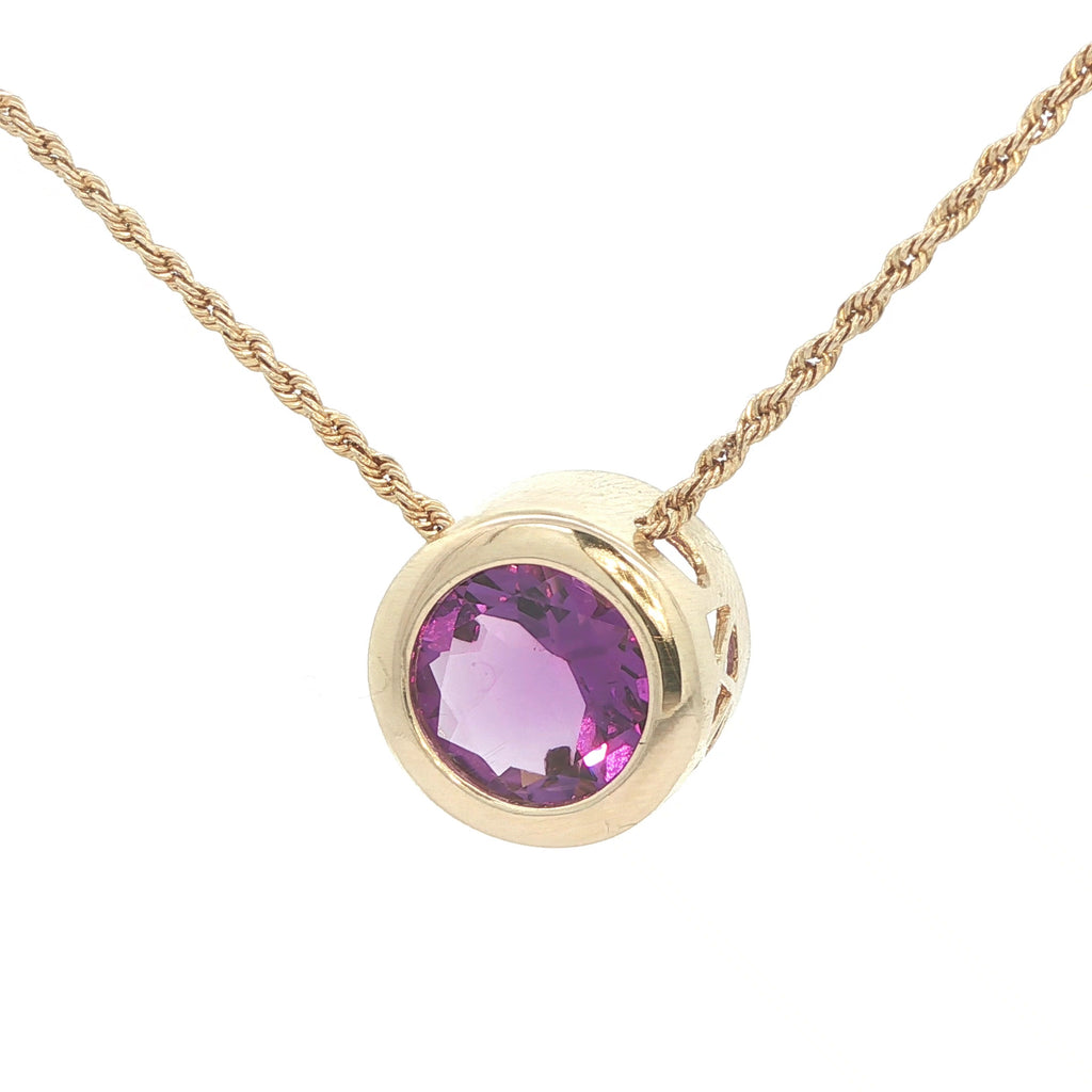 Estate 1990s 14K Yellow Gold Round AAA Amethyst Pendant Raspberry Color – Approx. 3.30 Carats