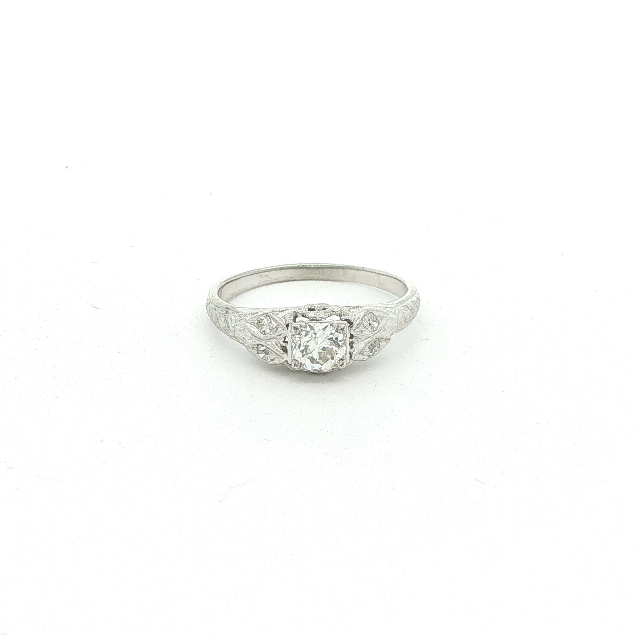 Estate 18K White Gold Vintage c. 1920s Approx. .38 CTW Diamond Filigree Ring Size 6