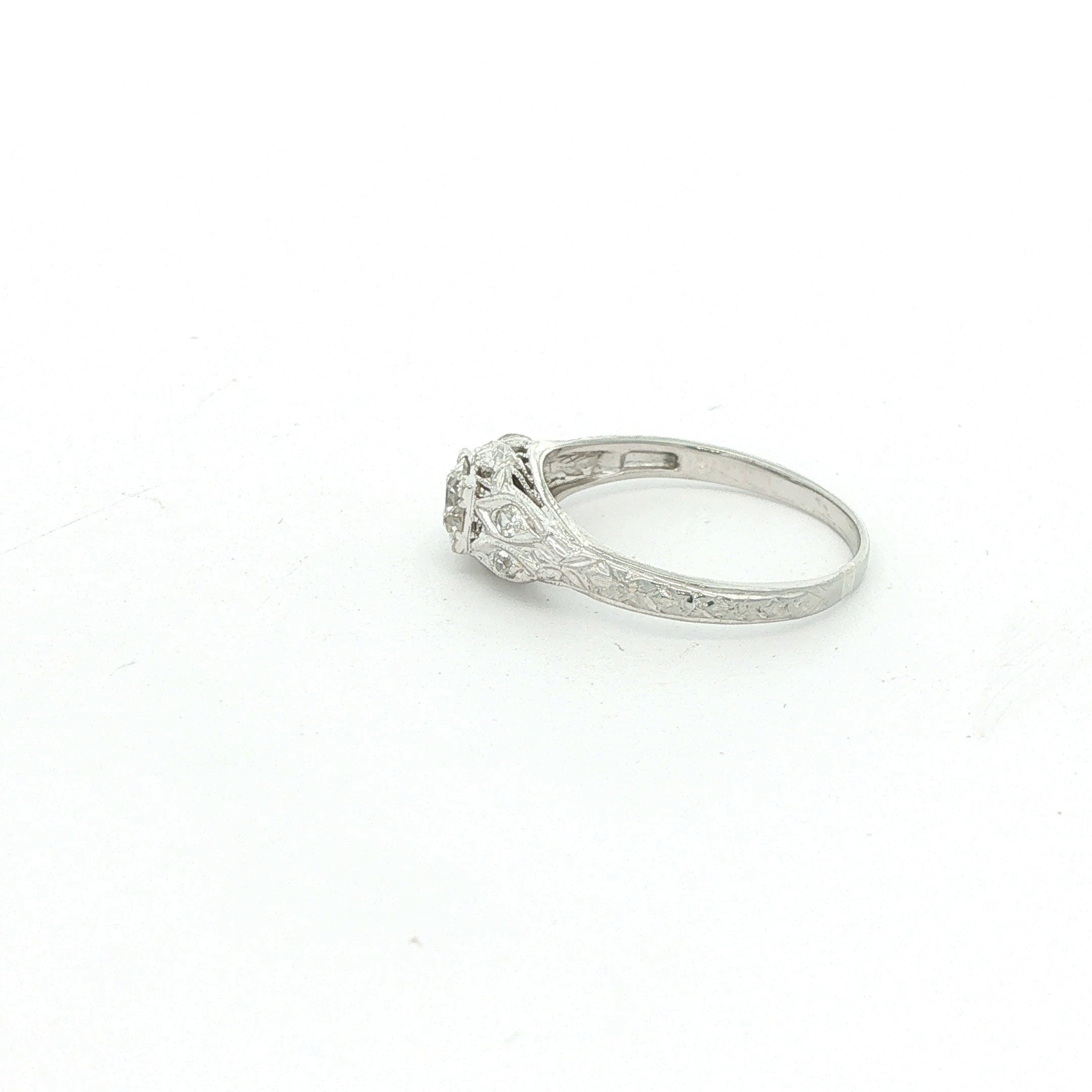 Estate 18K White Gold Vintage c. 1920s Approx. .38 CTW Diamond Filigree Ring Size 6
