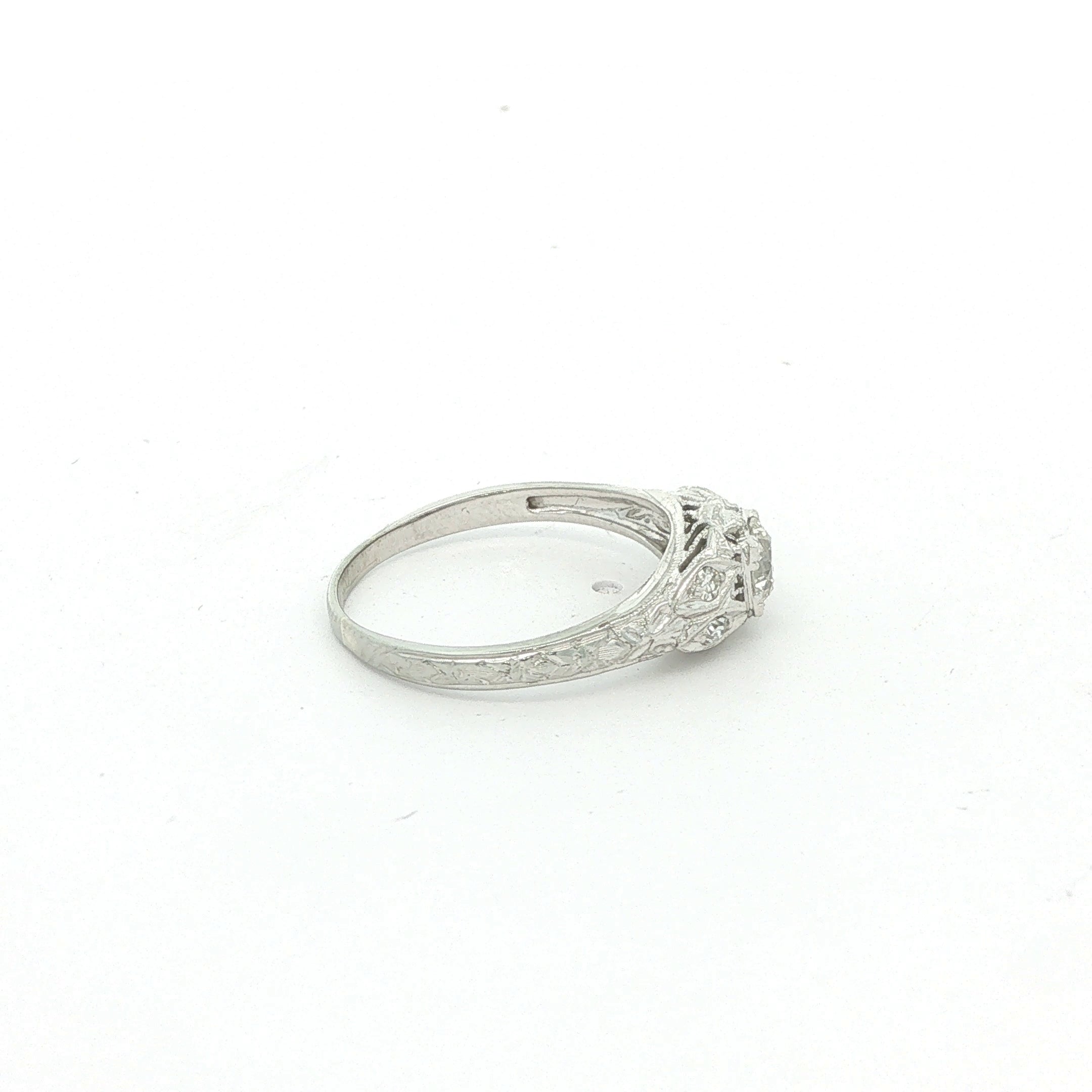 Estate 18K White Gold Vintage c. 1920s Approx. .38 CTW Diamond Filigree Ring Size 6
