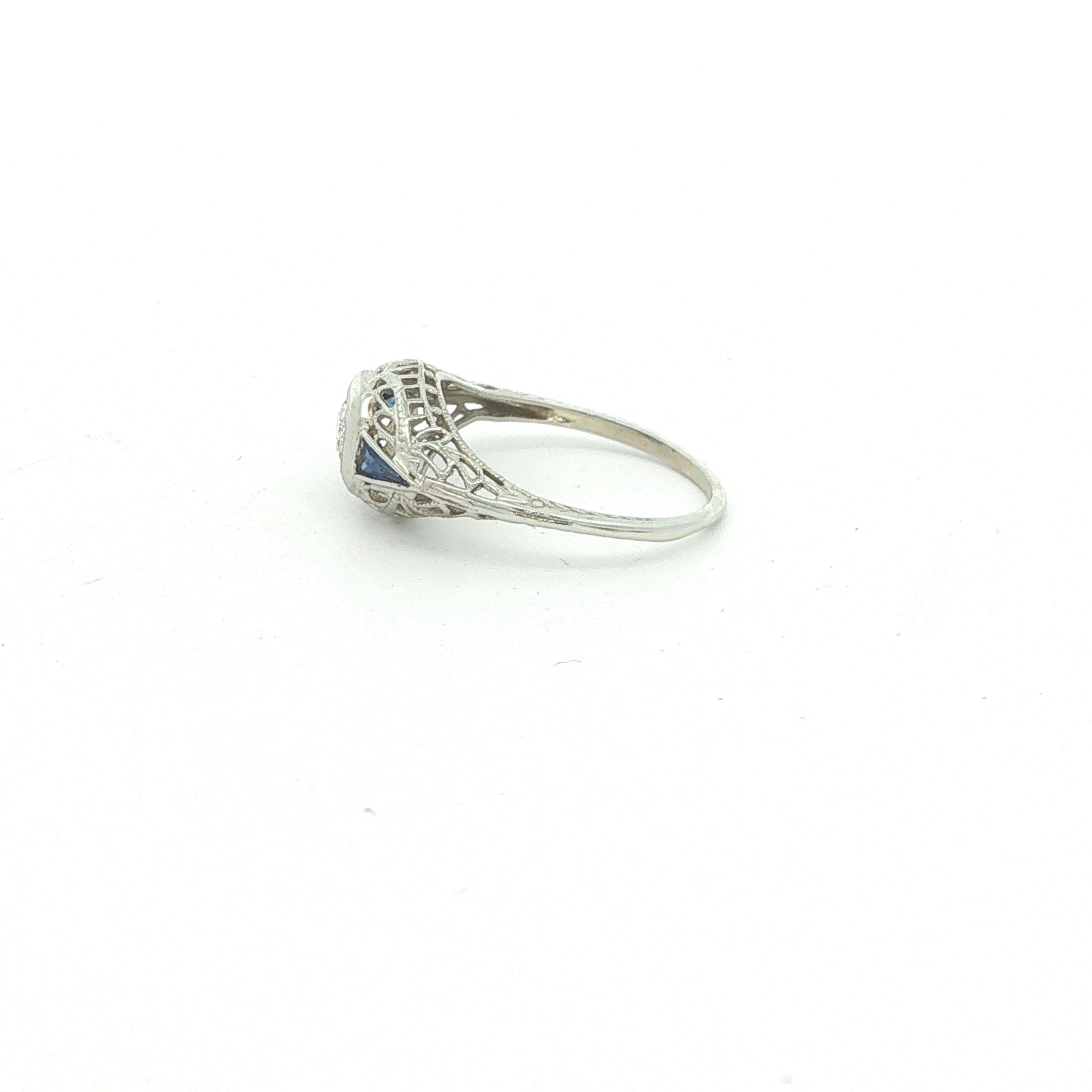 Estate 18K White Gold Art Deco Natural Diamond & Sapphire Filigree Ring Size 4.5 | c. 1920s–1930s