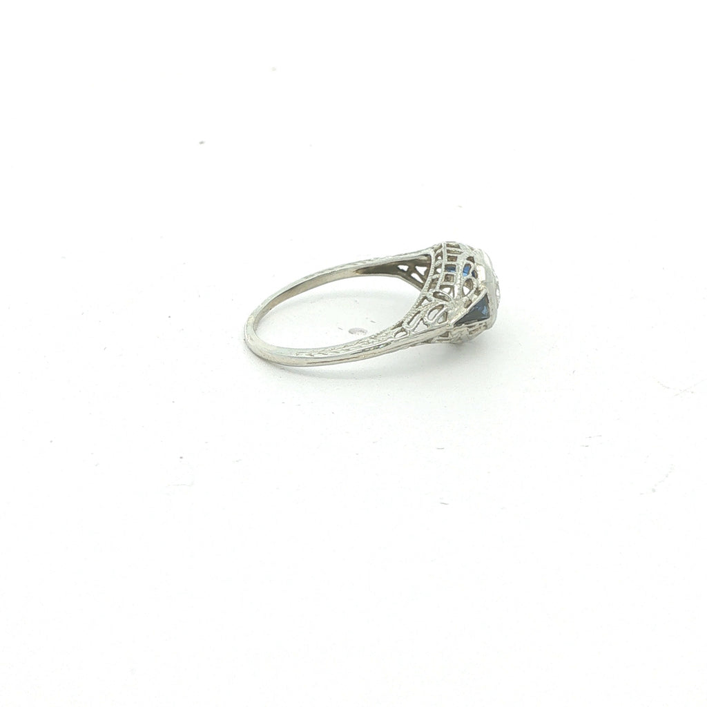 Estate 18K White Gold Art Deco Natural Diamond & Sapphire Filigree Ring Size 4.5 | c. 1920s–1930s