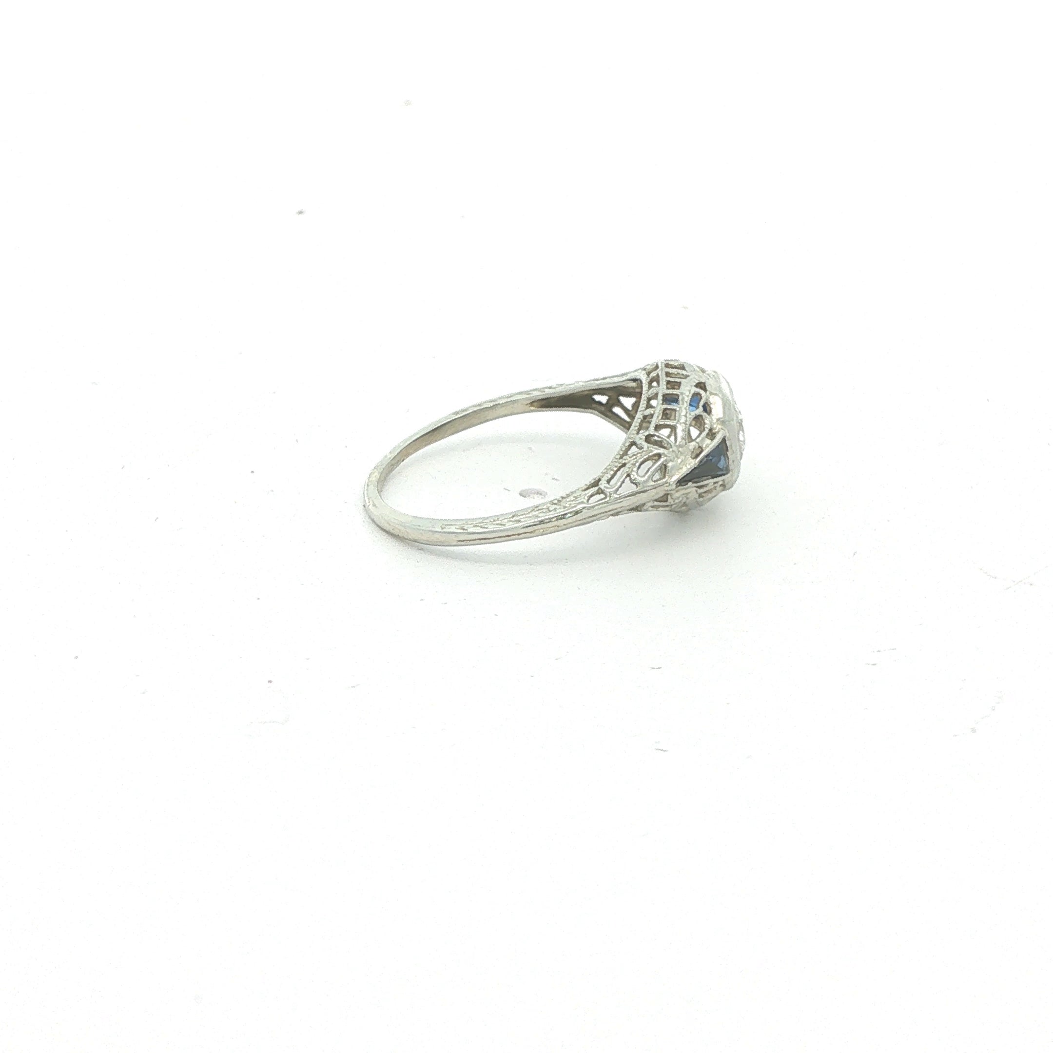 Estate 18K White Gold Art Deco Natural Diamond & Sapphire Filigree Ring Size 4.5 | c. 1920s–1930s