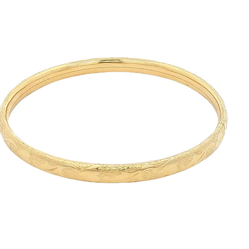 Circa 1950s–1960s Estate Child's Gold Filled Engraved Floral Bangle Bracelet 55mm x 2.3mm
