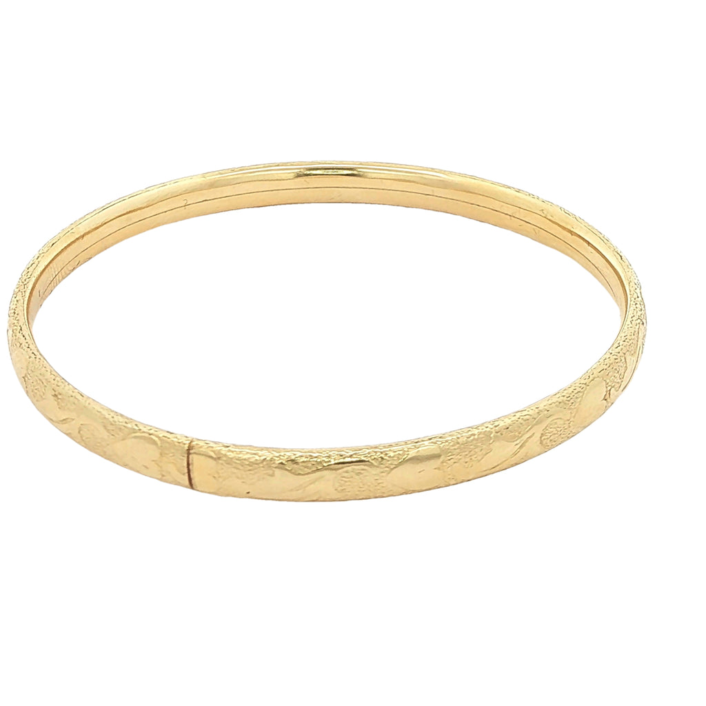 Circa 1950s–1960s Estate Child's Gold Filled Engraved Floral Bangle Bracelet 55mm x 2.3mm