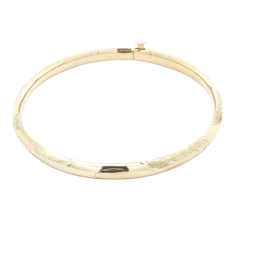 Estate Vintage 1970s 14K Yellow Gold Hinged Bangle Bracelet 44mm Opening Florentine Finish