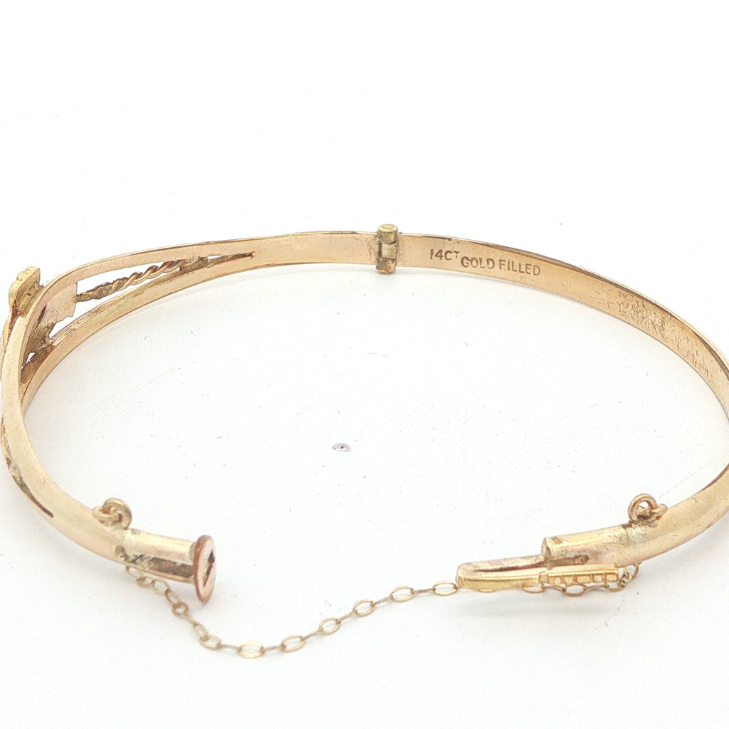 Estate Vintage 14CT Gold Filled Irish Claddagh Hinged Bangle Bracelet with Safety Chain