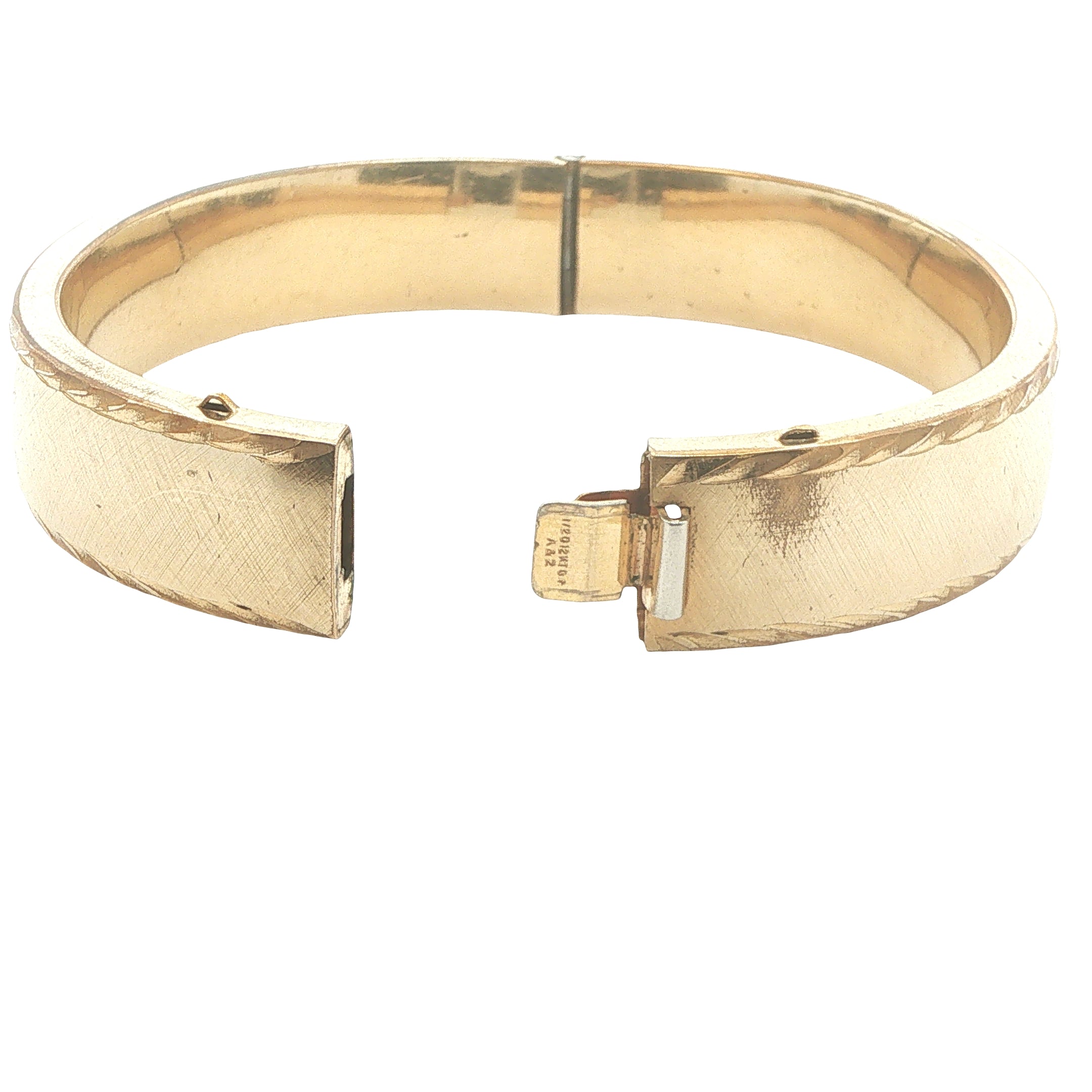 Circa 1960s Vintage Estate 1/20 12K Gold Filled Textured Hinged Bangle Bracelet 61 x 53mm