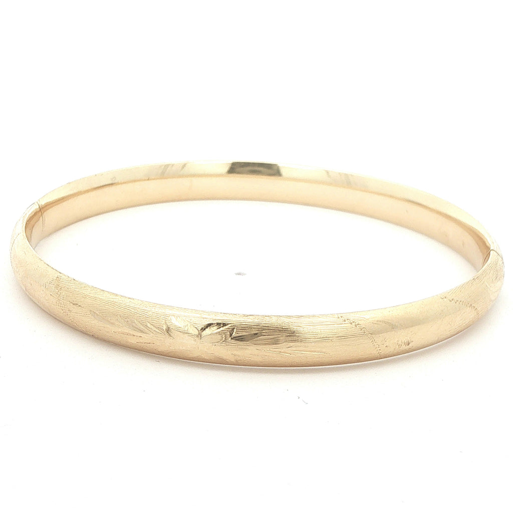 Vintage 14K Yellow Gold Engraved Hinged Bangle Bracelet 6.2mm