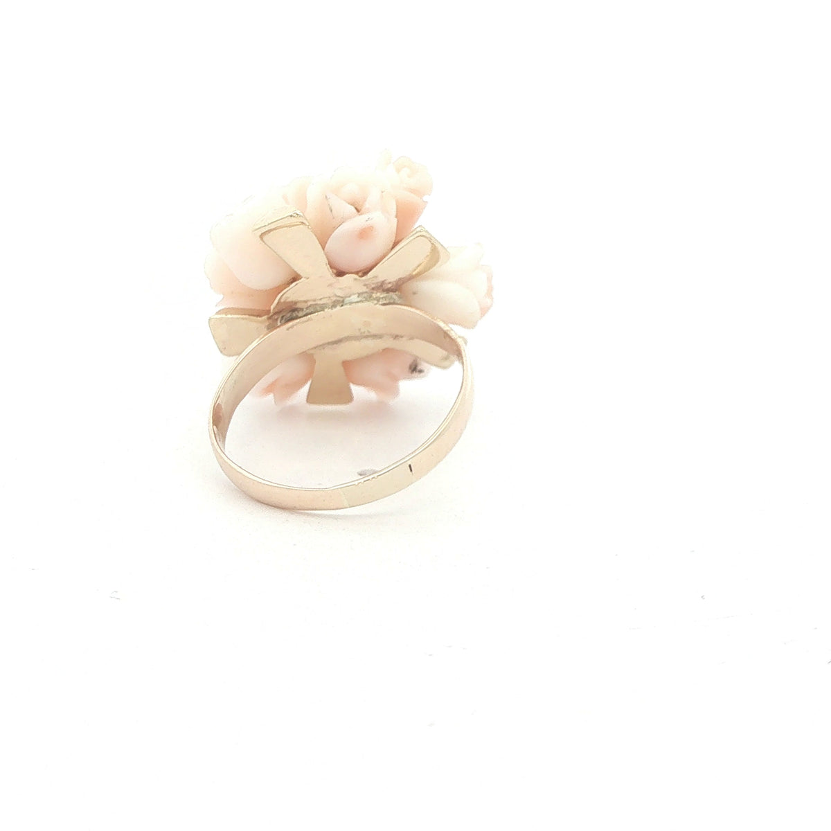 Circa 1960s 10K Yellow Gold Natural Coral Flower Cluster Ring – Size 5.50
