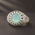 Estate Vintage Sterling Silver Chalcedony Ring – Engraved Band
