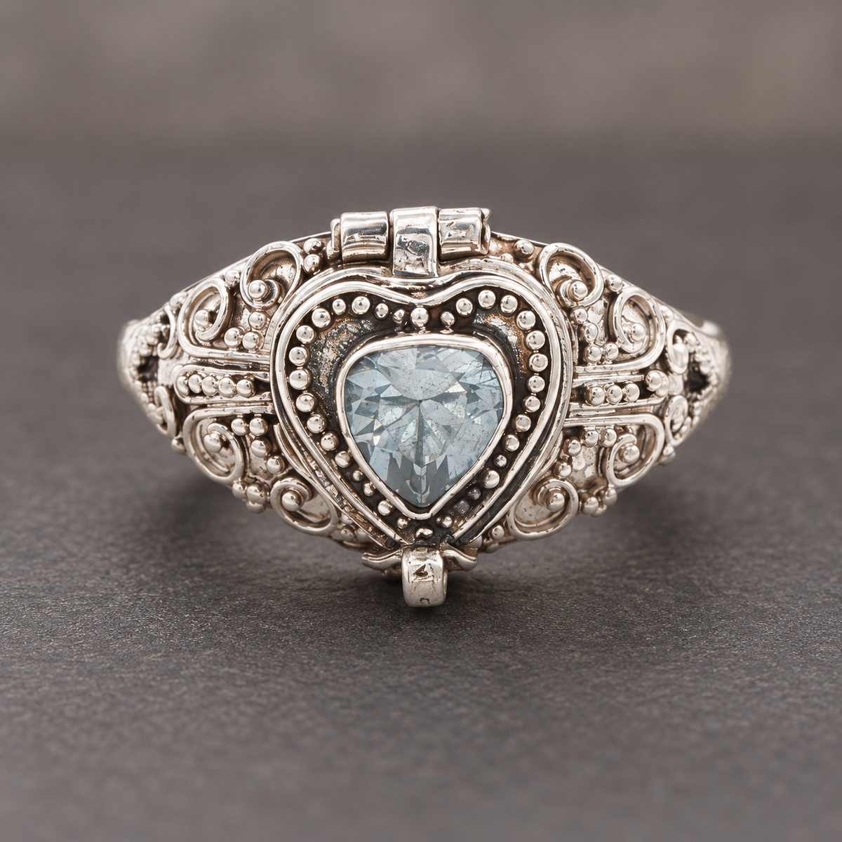 Vintage Estate Sterling Silver Aquamarine Heart Poison Ring – SZ 9