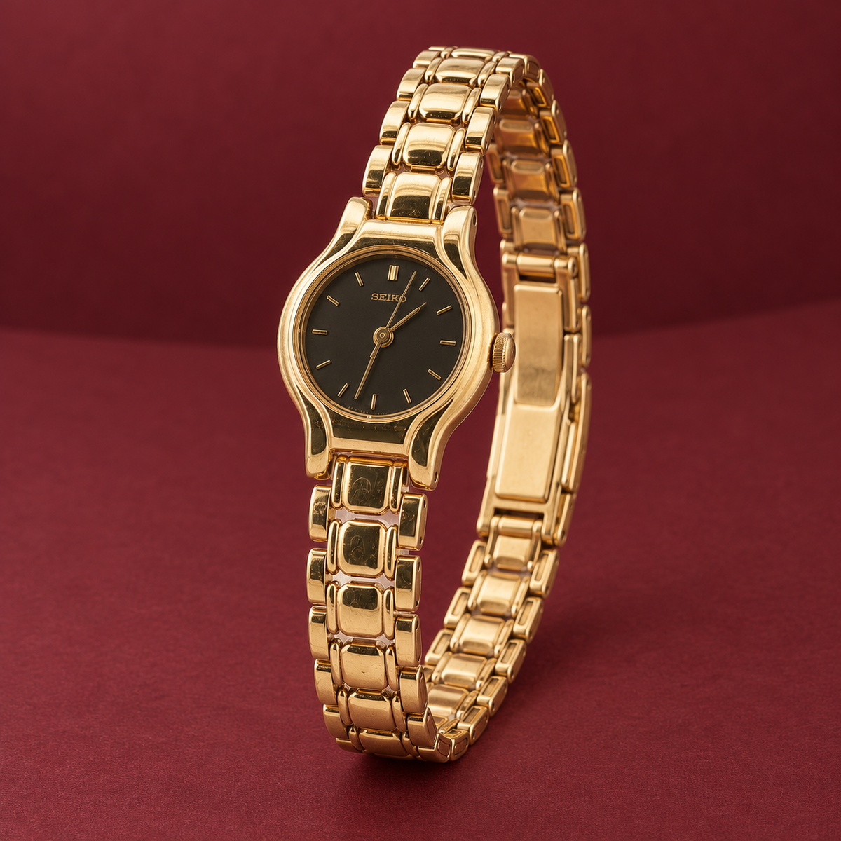 Estate Vintage Seiko Ladies’ 22mm Gold-Tone Black Dial Watch — Circa 1990s–2000s