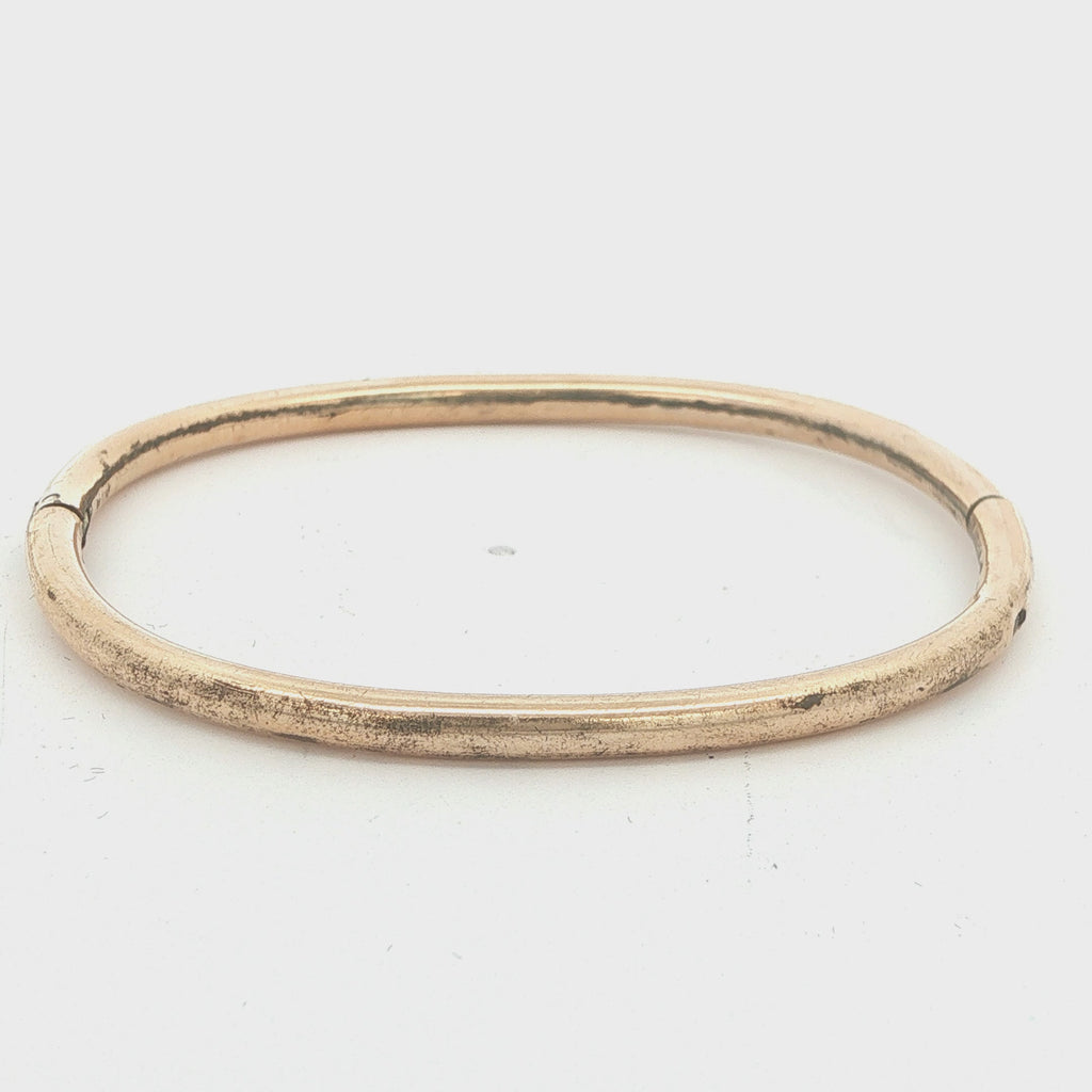 Circa 1950s–1960s Estate Child's Gold Filled Hinged Bangle Bracelet 55mm