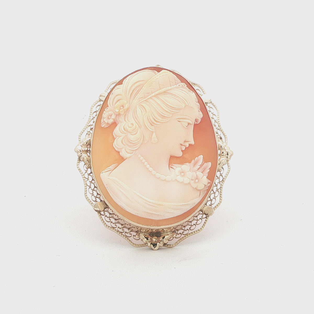 Vintage Circa 1950s Estate 14K Yellow Gold Carved Shell Cameo Brooch Pendant – 44mm