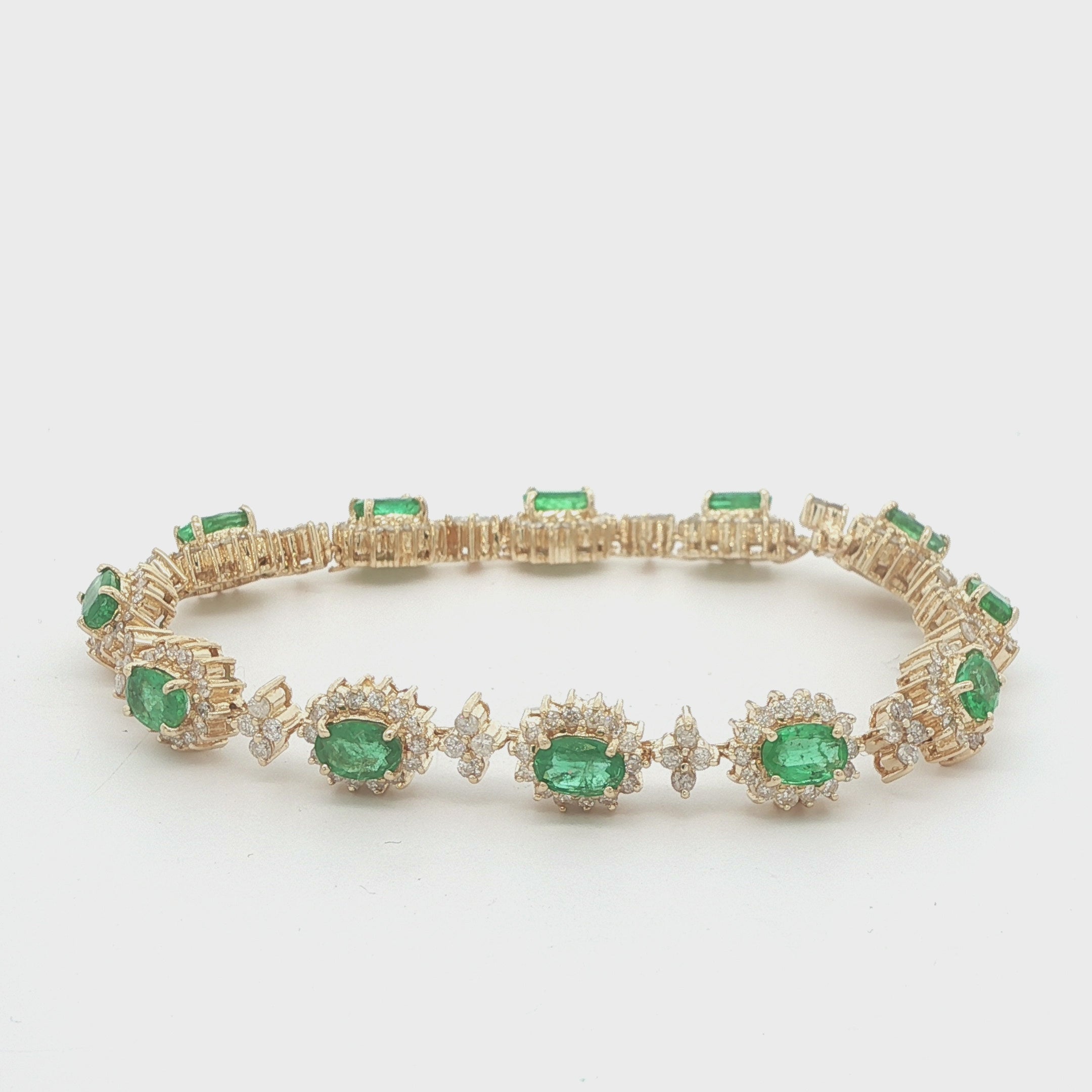 Estate 1990s 14K Yellow Gold Emerald & Diamond Link Bracelet 10.70 CTW