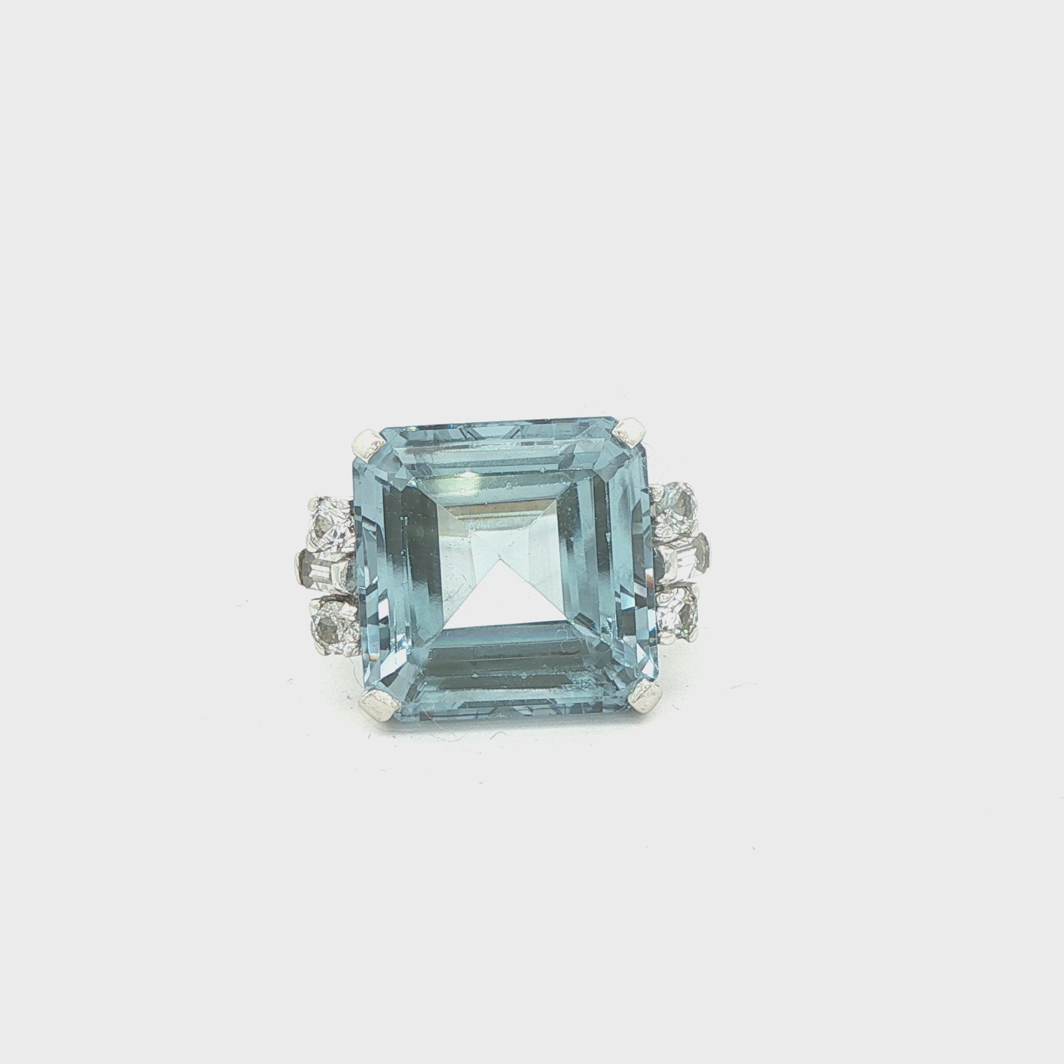 Vintage Estate Natural Aquamarine Diamond Ring – 14K White Gold – Approx. 10 Carats