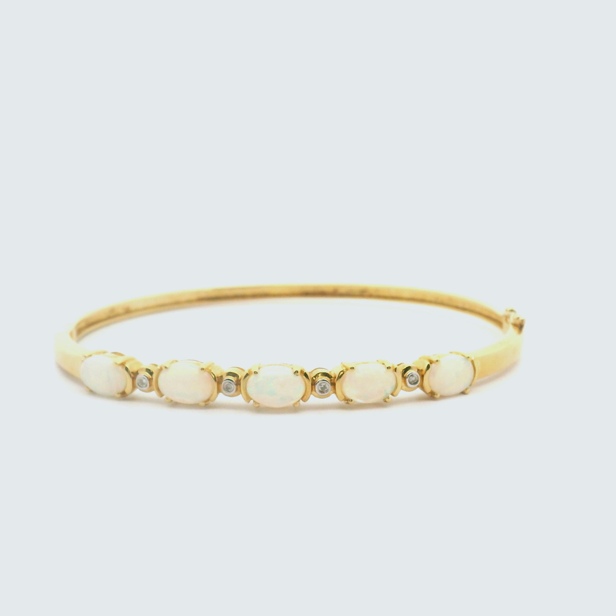 18K Gold Opal Bracelet