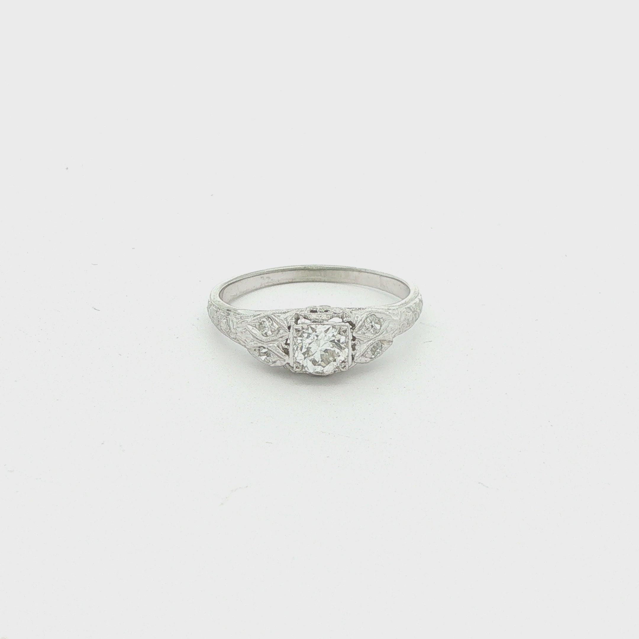 Estate 18K White Gold Vintage c. 1920s Approx. .38 CTW Diamond Filigree Ring Size 6