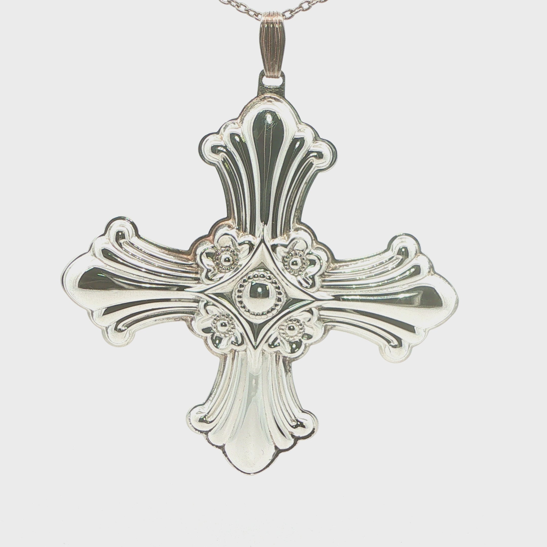 Estate Reed & Barton 1985 Sterling Silver Christmas Cross Pendant Ornament