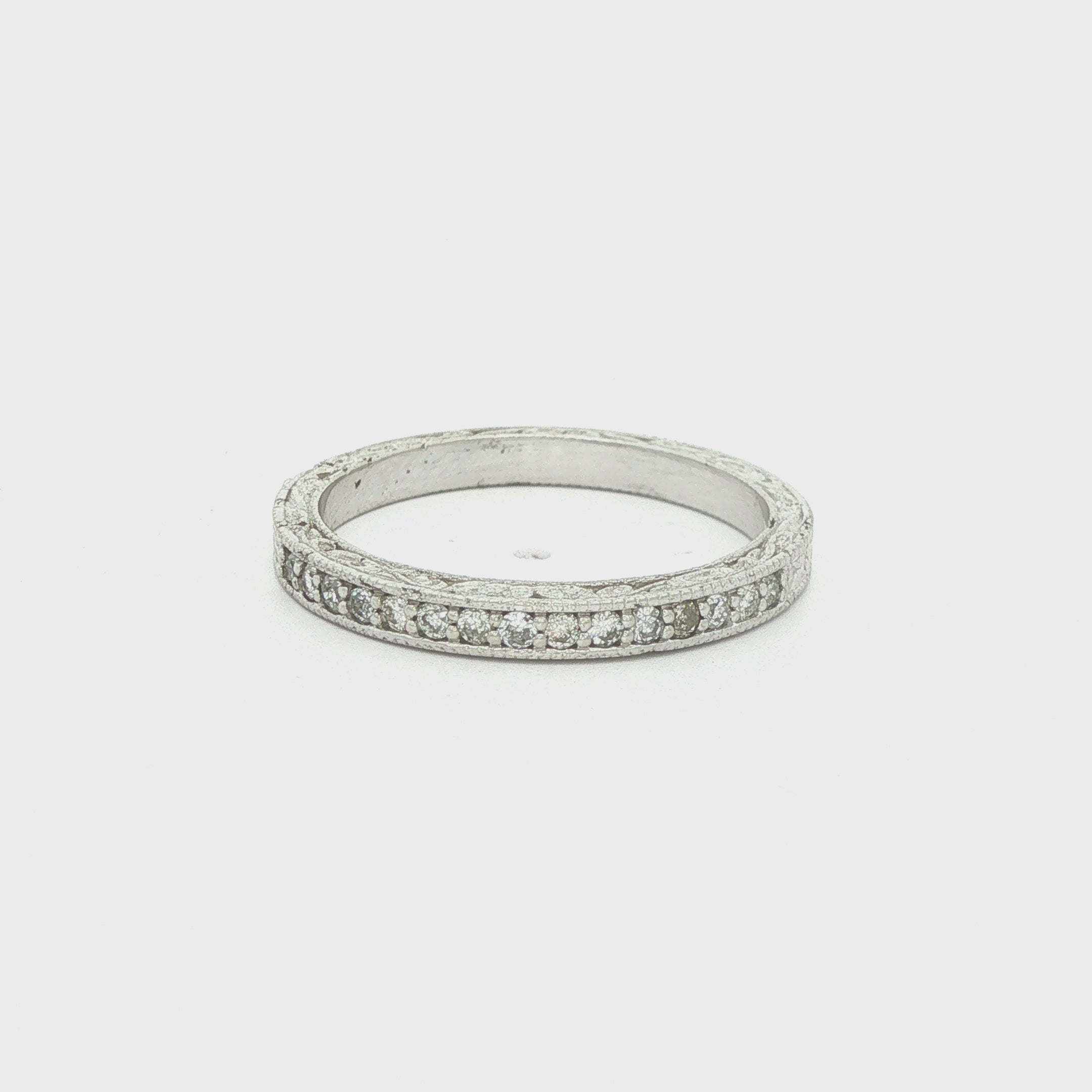 Estate 14K White Gold Diamond Carved Band Ring 0.20 CTW Size 9