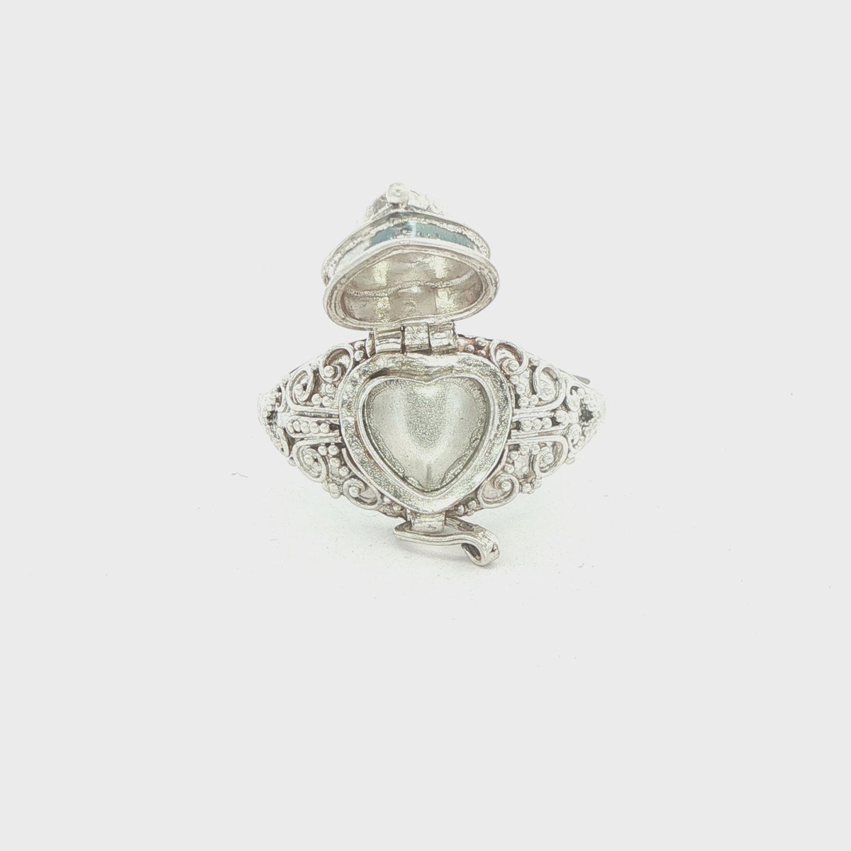 Vintage Estate Sterling Silver Aquamarine Heart Poison Ring – SZ 9