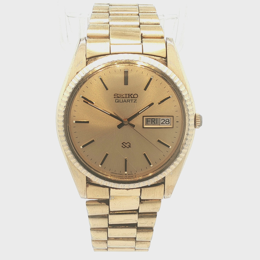 Vintage 1983 Seiko Quartz Day-Date Gold Tone Watch Ref 5Y23-8040 For Repair or Parts