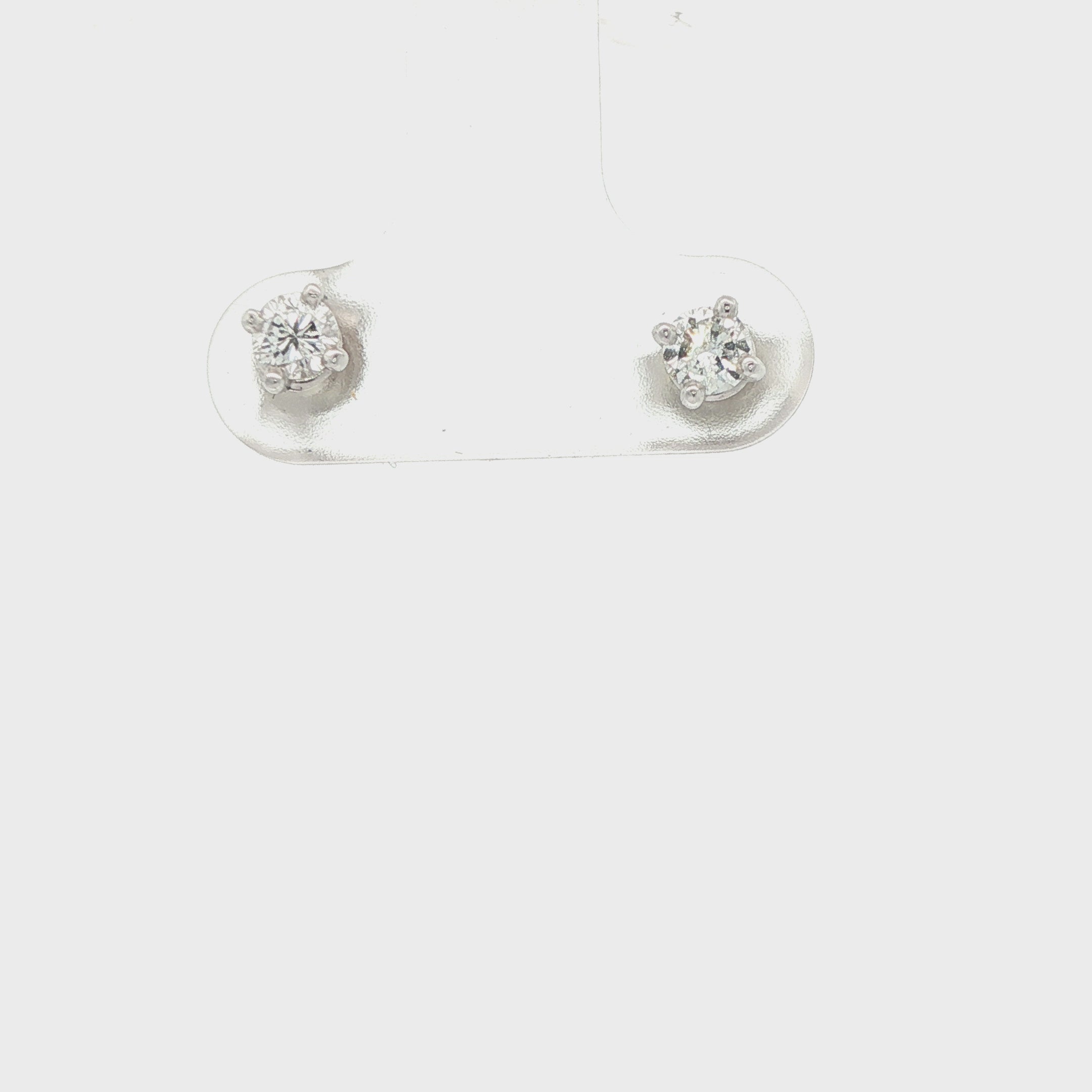 14K White Gold Diamond Stud Earrings - 0.30 CTW VS1 FG Color