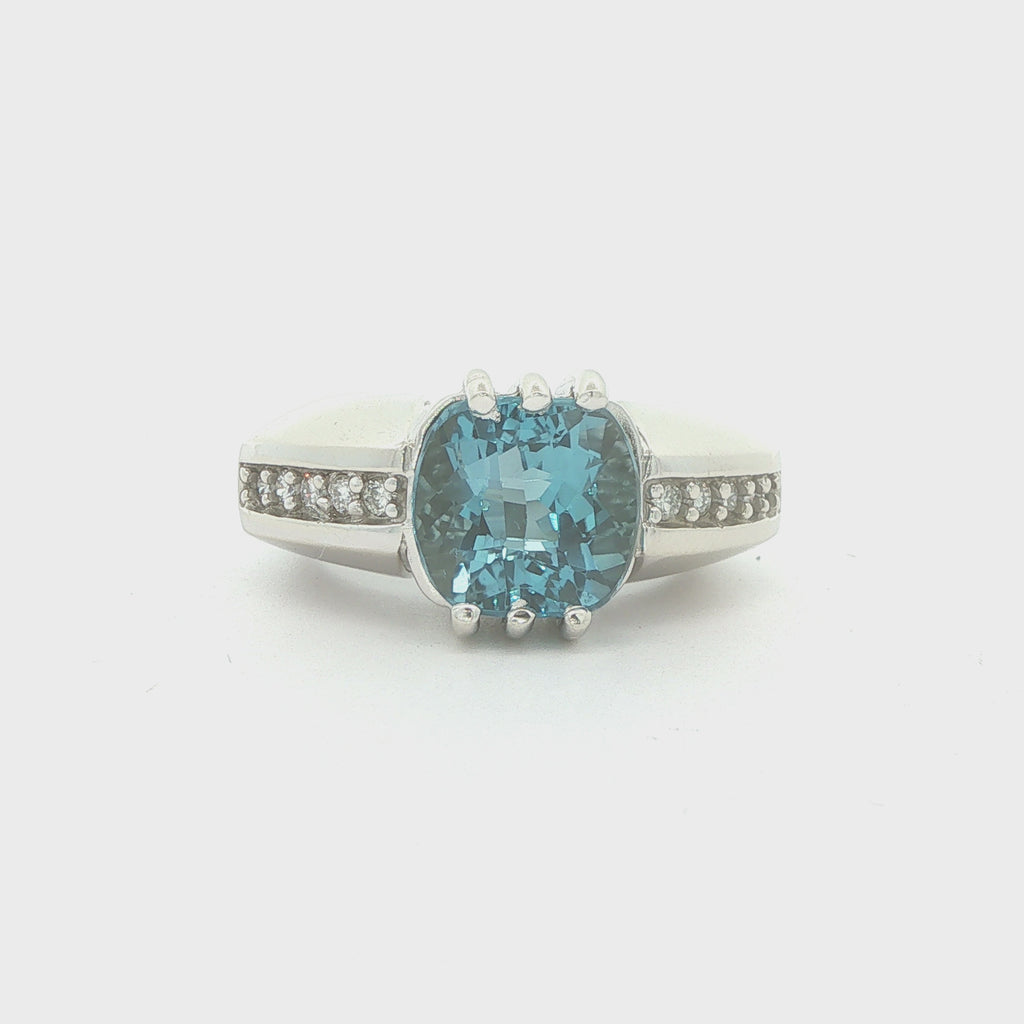 Vintage Estate 14K White Gold Natural London Blue Topaz Ring – Size 8