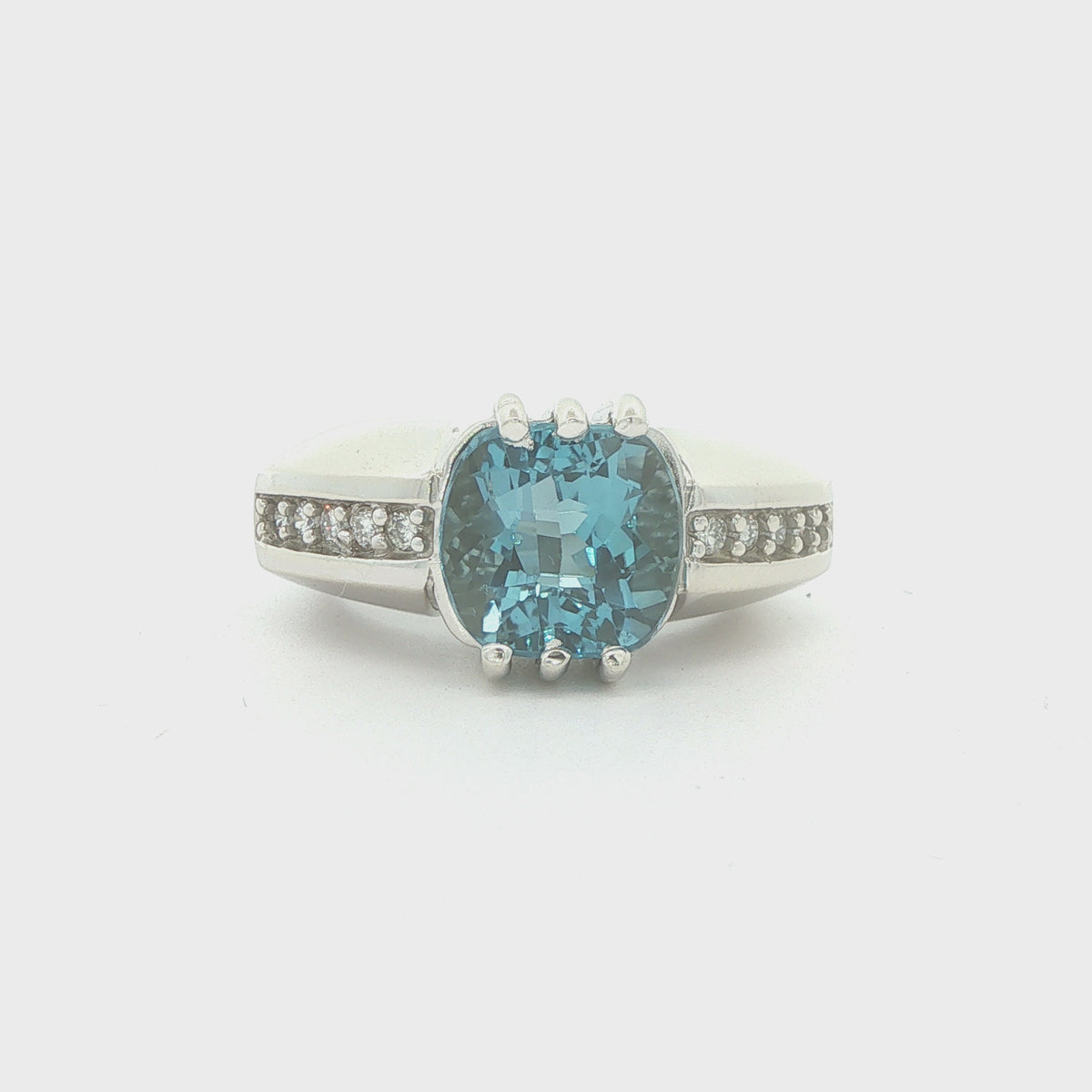 Vintage Estate 14K White Gold Natural London Blue Topaz Ring – Size 8