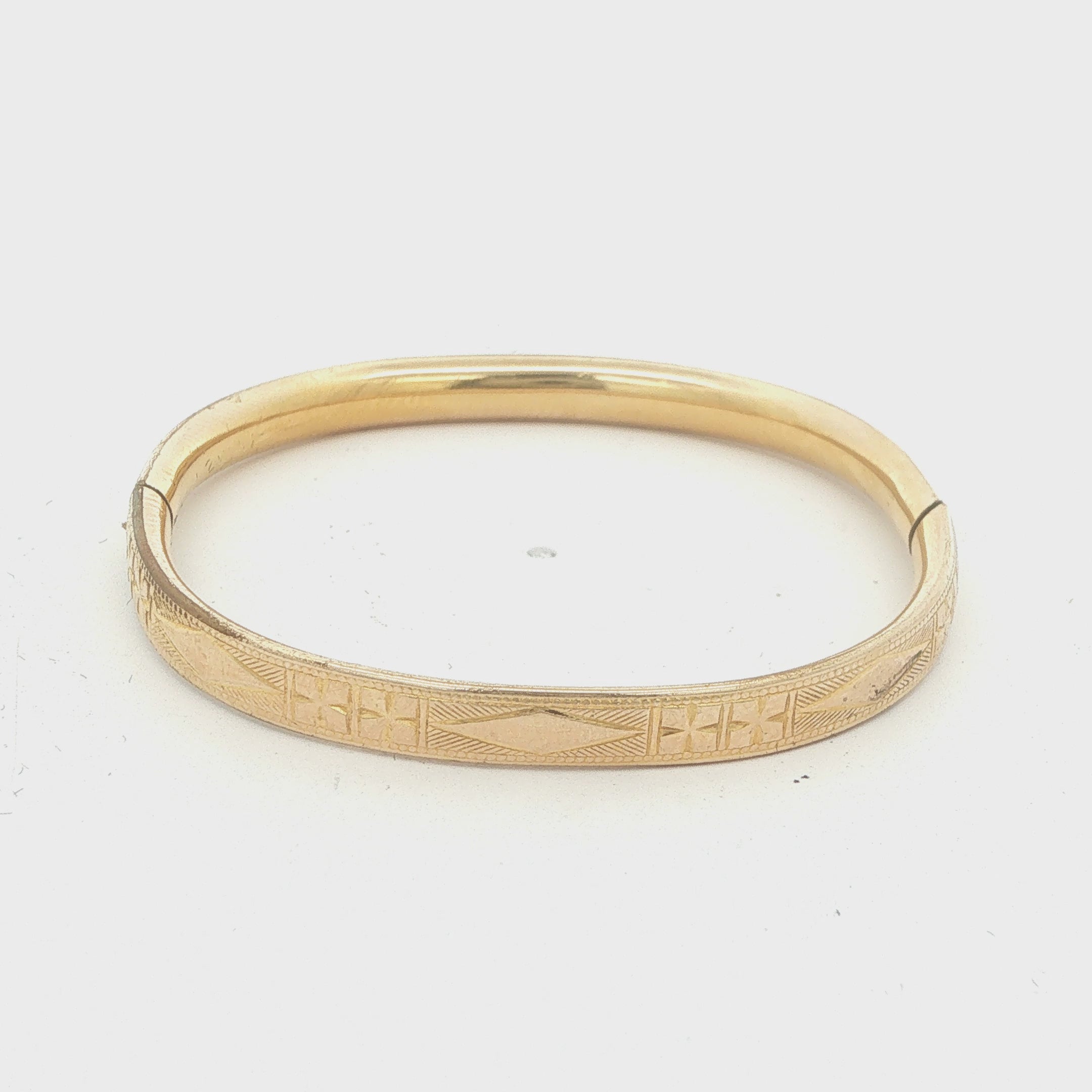 Circa 1950s–1960s Estate Baby Gold Filled Engraved Hinged Bangle Bracelet 40mm