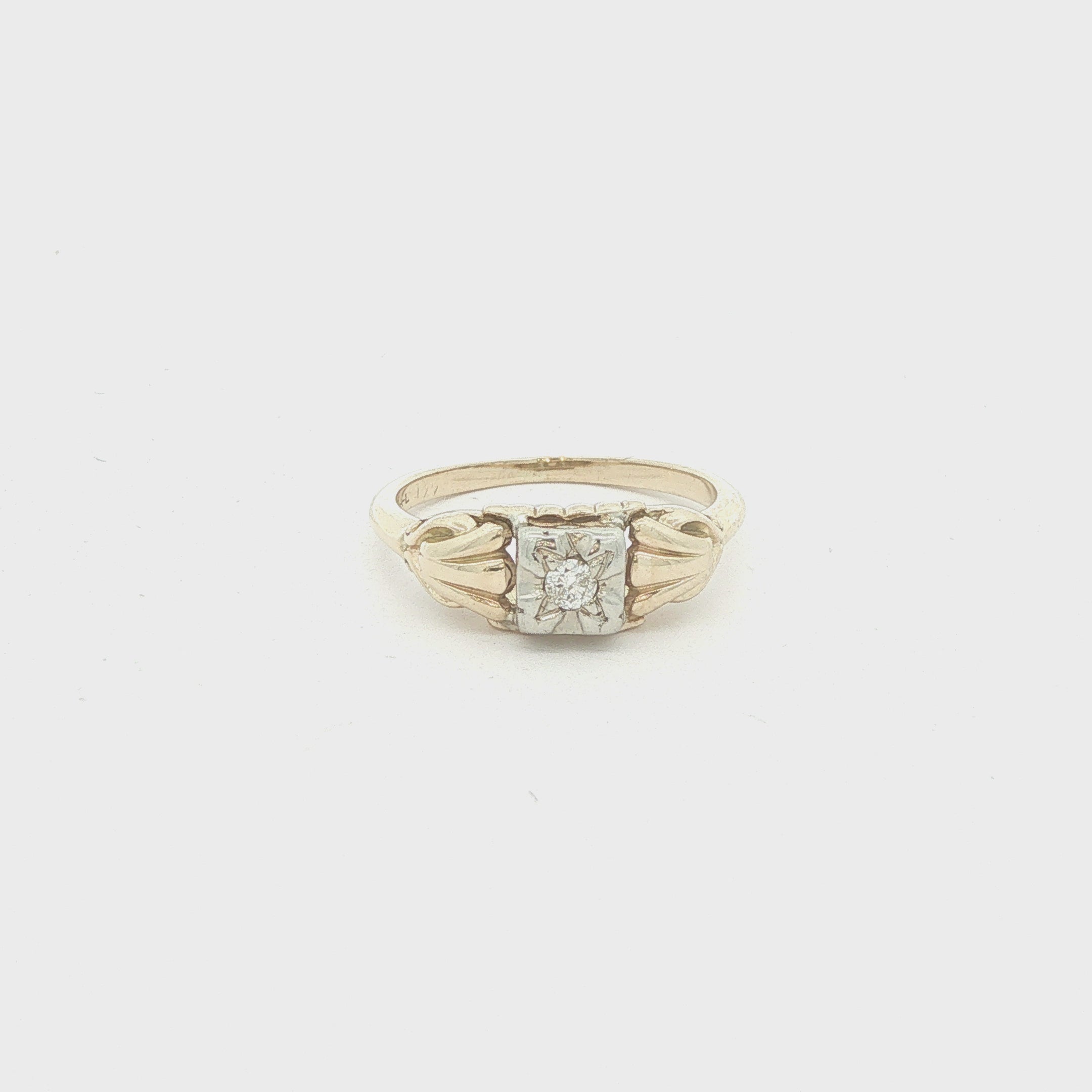 1950s Estate 14K Yellow Gold Natural Diamond Vintage Ring Size 5