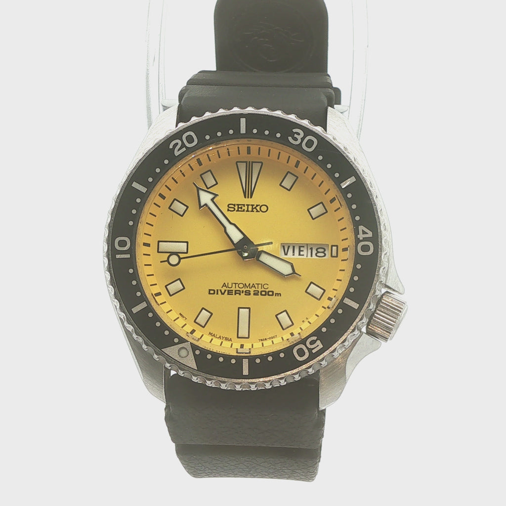 Estate c. 2005 Seiko Automatic Diver's 200m Gold Dial Watch 40mm