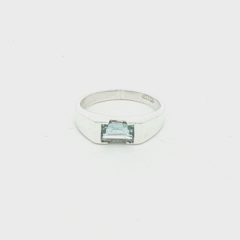 Estate Silver Emerald-Cut Aquamarine Ring – SZ 7.25