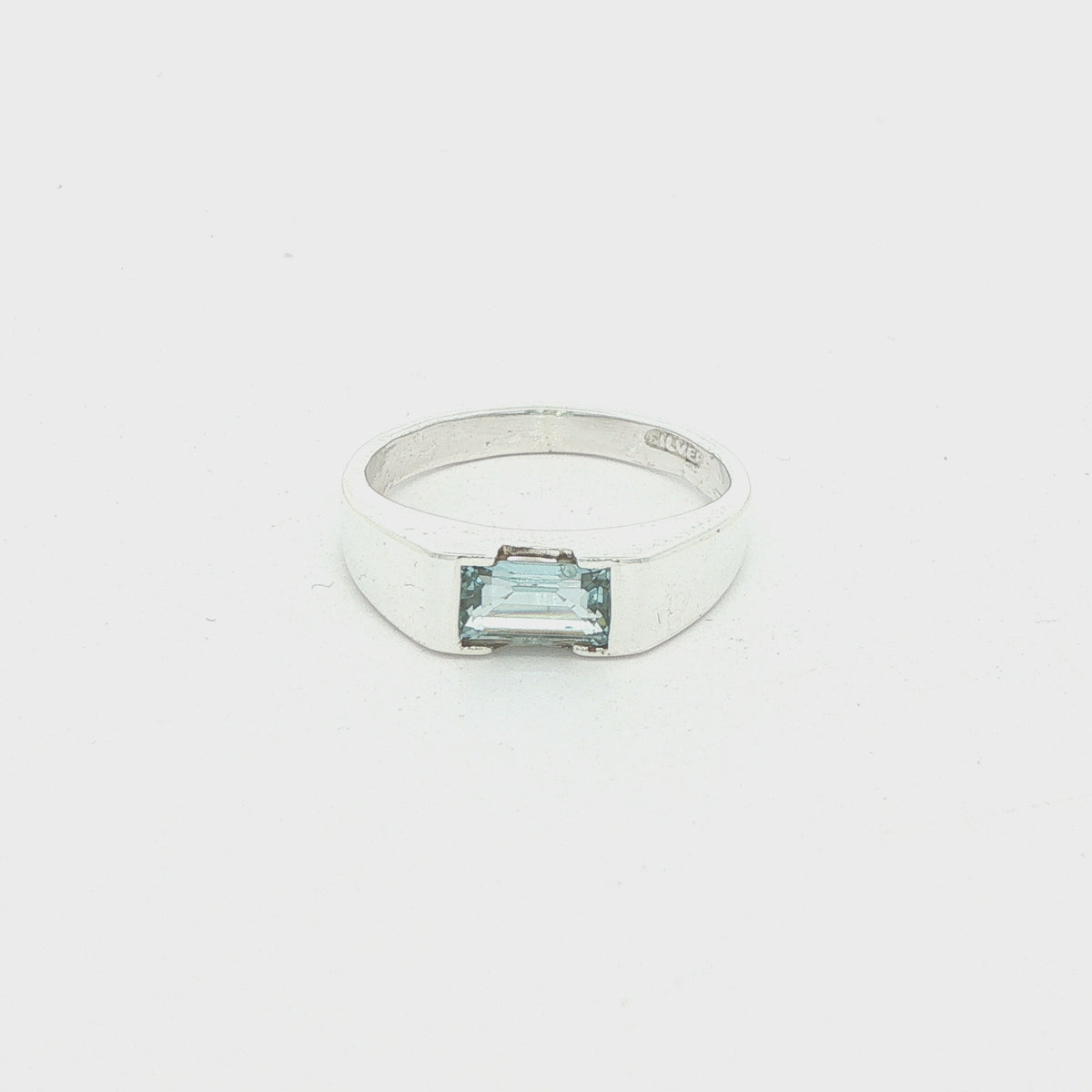 Estate Silver Emerald-Cut Aquamarine Ring – SZ 7.25