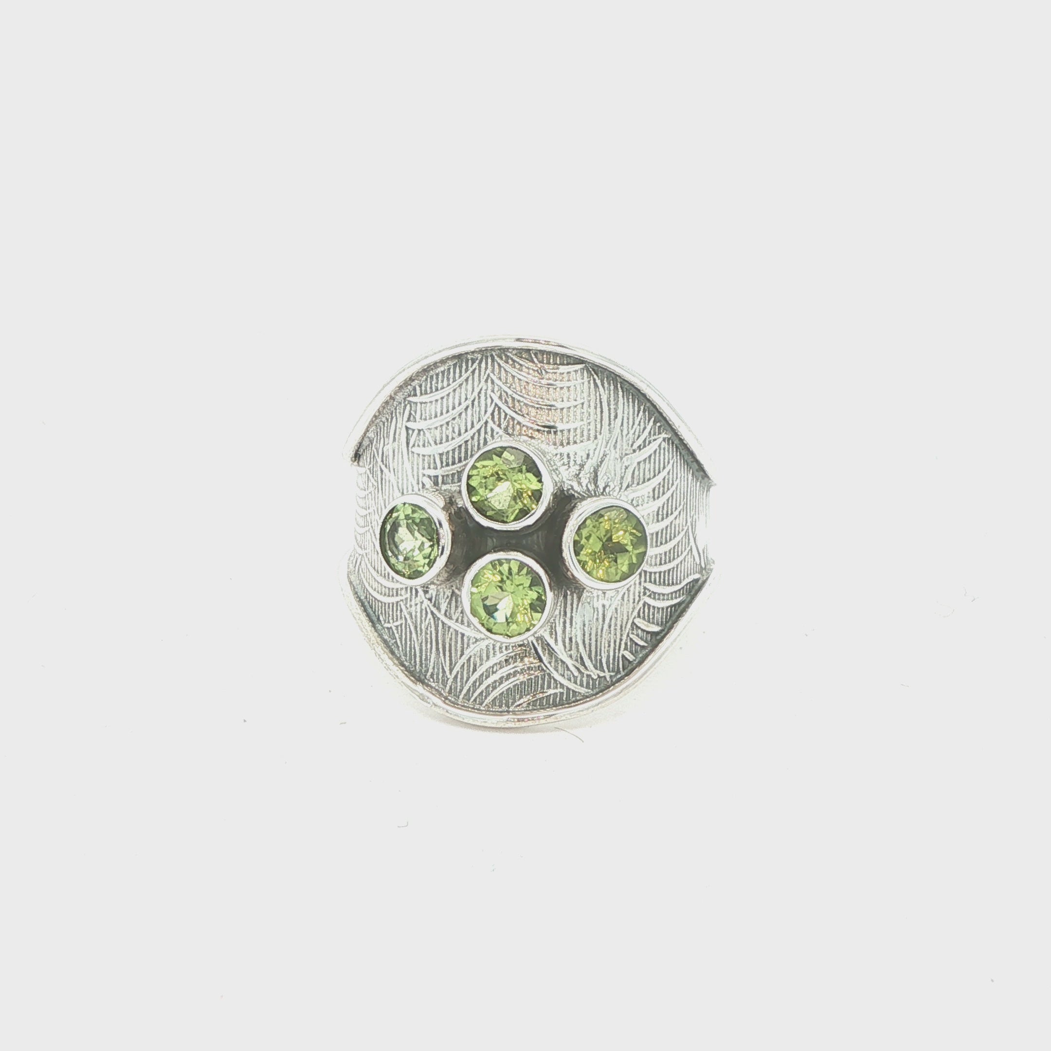 Estate Vintage Sterling Silver Peridot Cluster Ring Size 8