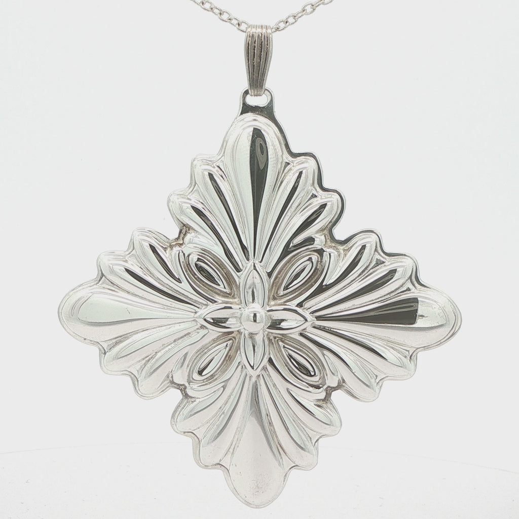 1988 Reed & Barton Sterling Silver Christmas Cross Ornament