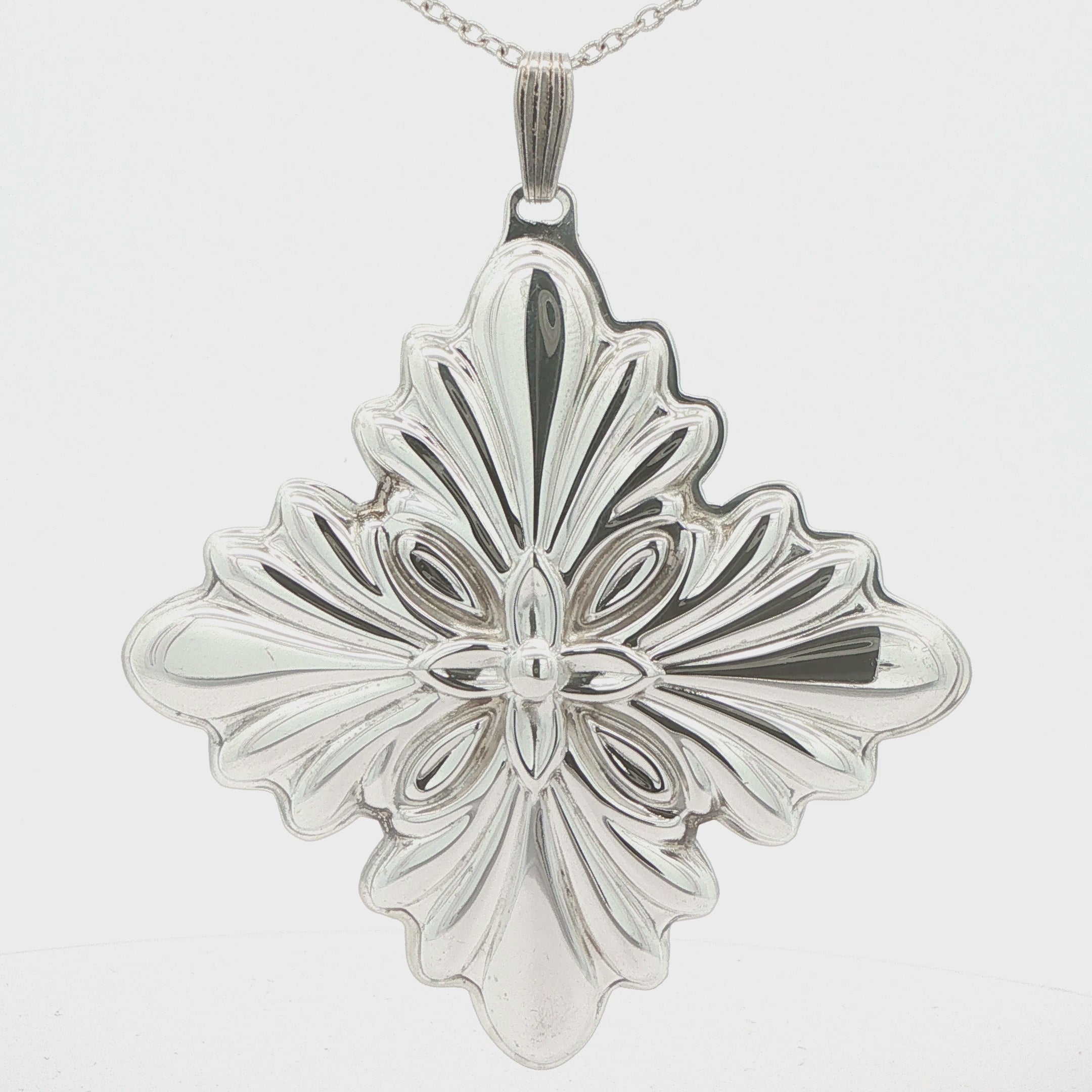 1988 Reed & Barton Sterling Silver Christmas Cross Ornament