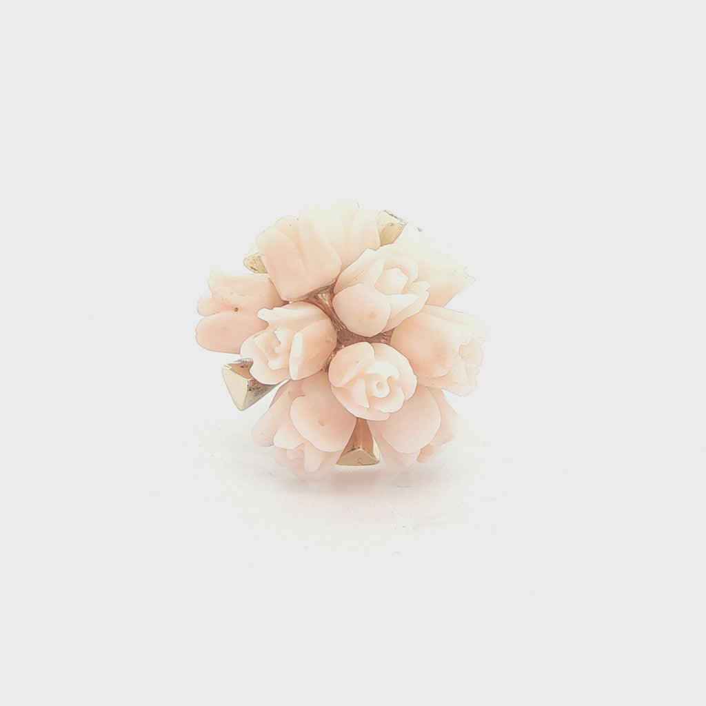 Circa 1960s 10K Yellow Gold Natural Coral Flower Cluster Ring – Size 5.50